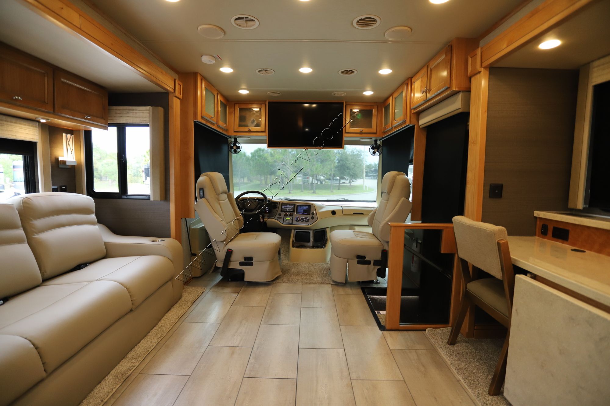 New 2022 Tiffin Motor Homes Allegro 34PA Class A  For Sale