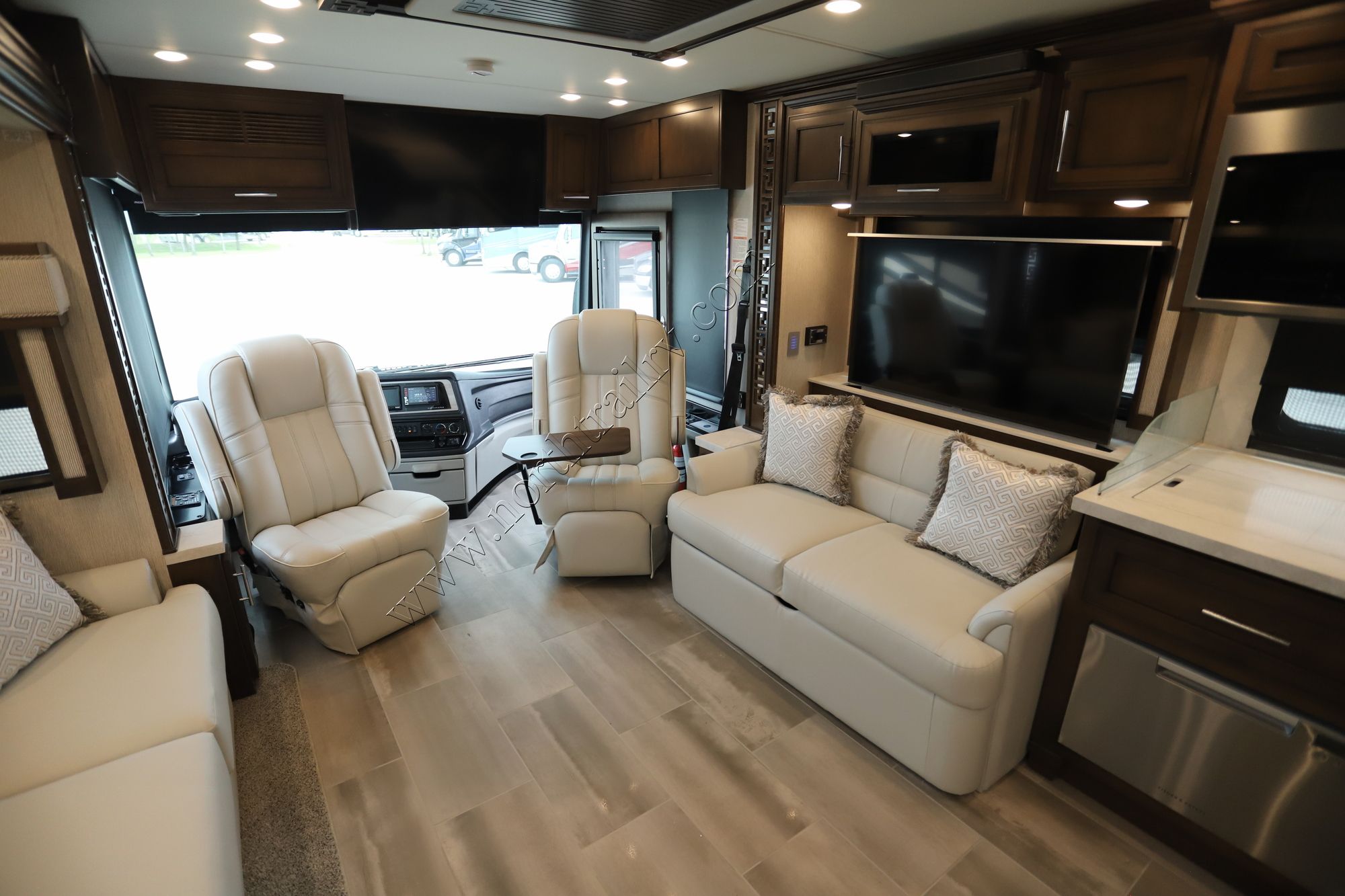 New 2022 Newmar Ventana 4326 Class A  For Sale