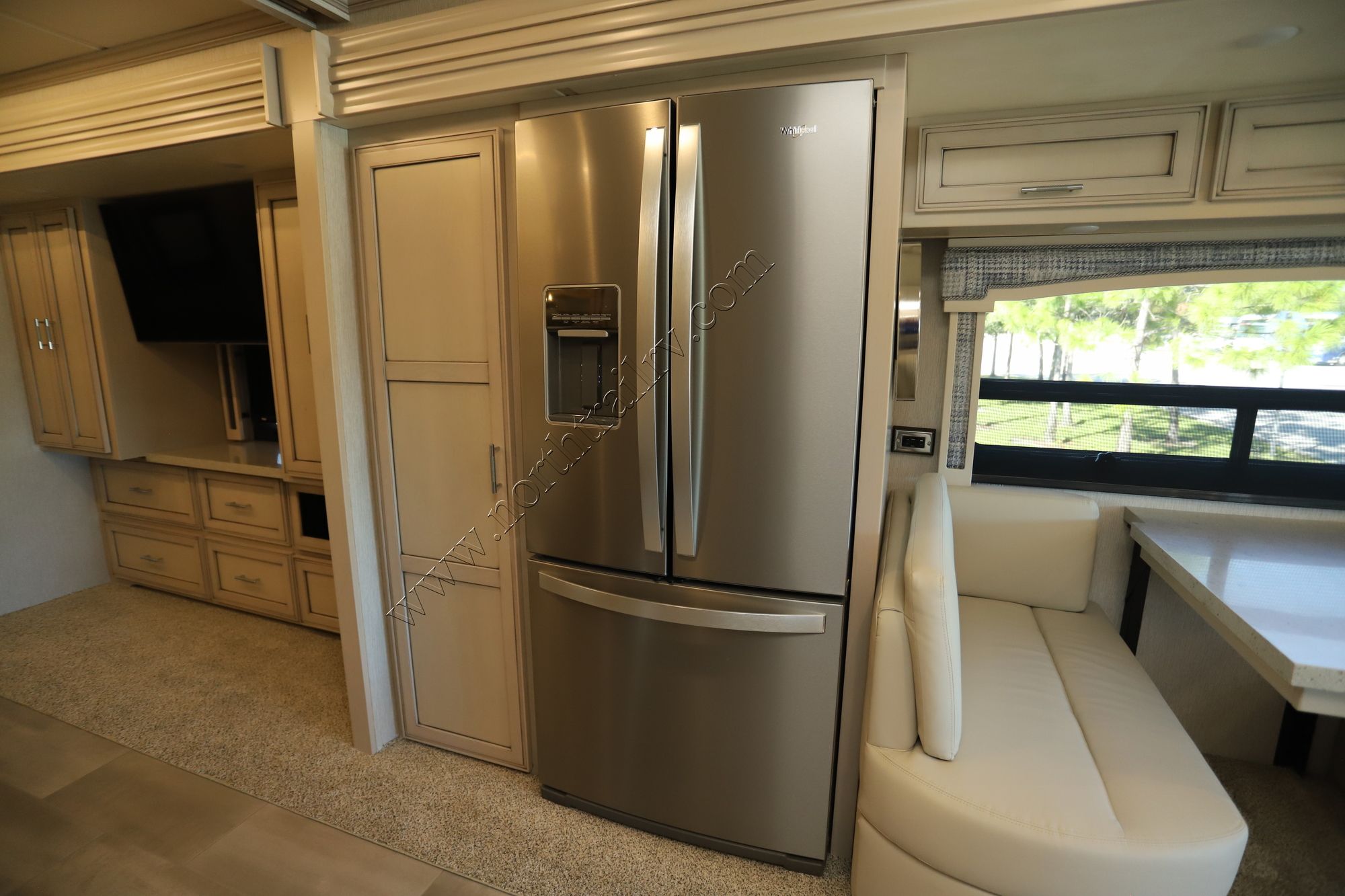 Used 2021 Newmar Ventana 4369 Class A  For Sale