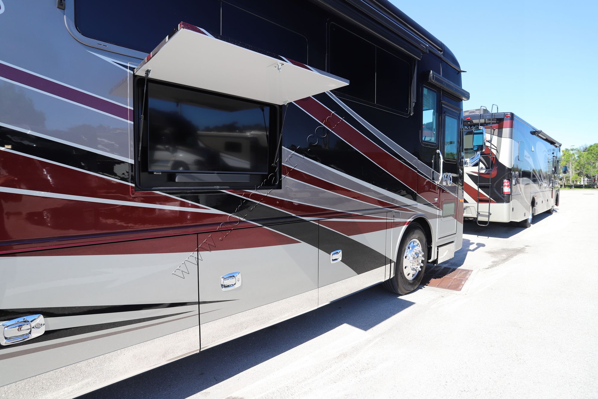 New 2022 Tiffin Motor Homes Allegro Bus 45OPP Class A  For Sale