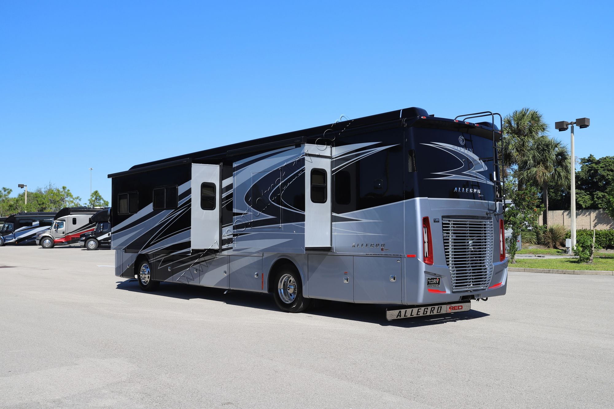 New 2022 Tiffin Motor Homes Allegro Red 38KA Class A  For Sale