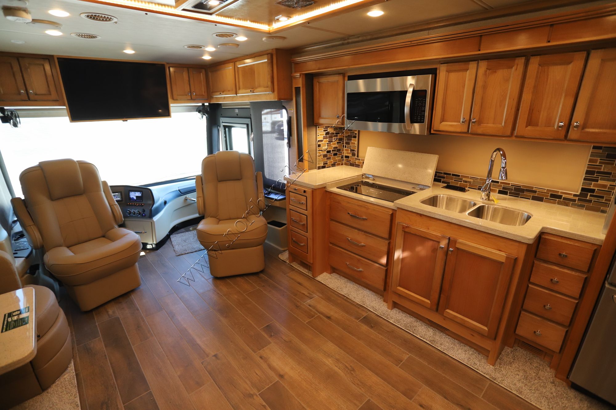 New 2022 Tiffin Motor Homes Allegro Red 38KA Class A  For Sale