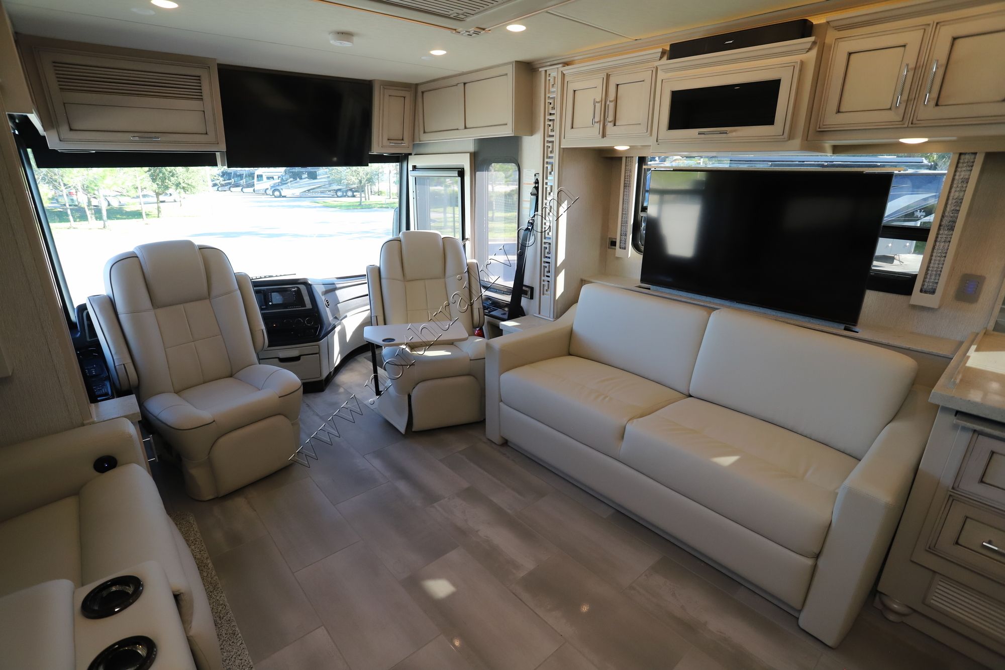 Used 2021 Newmar Ventana 4369 Class A  For Sale