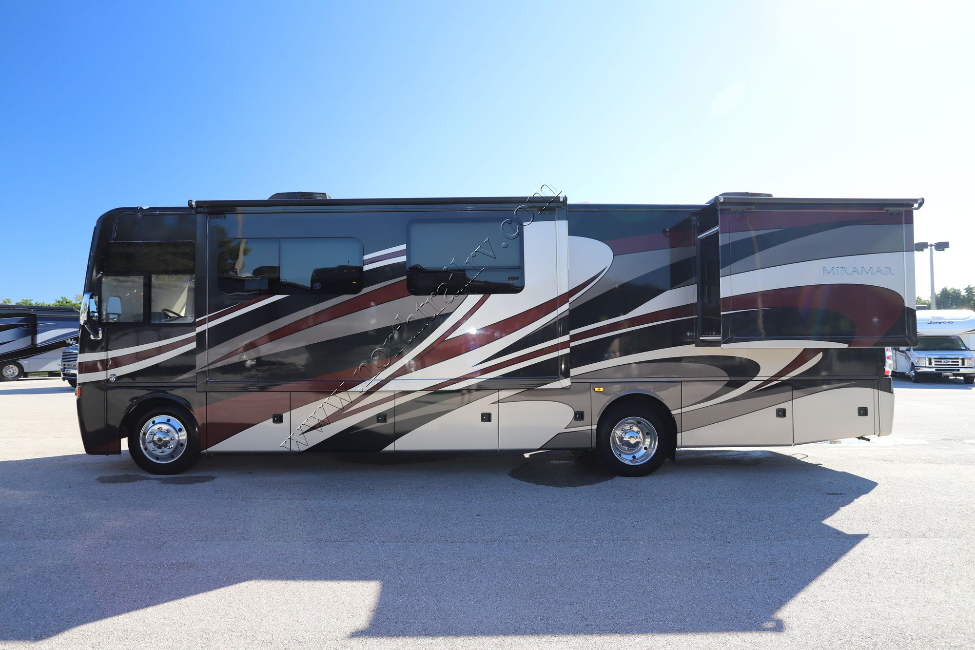 Used 2016 Thor Miramar 33.5 Class A  For Sale