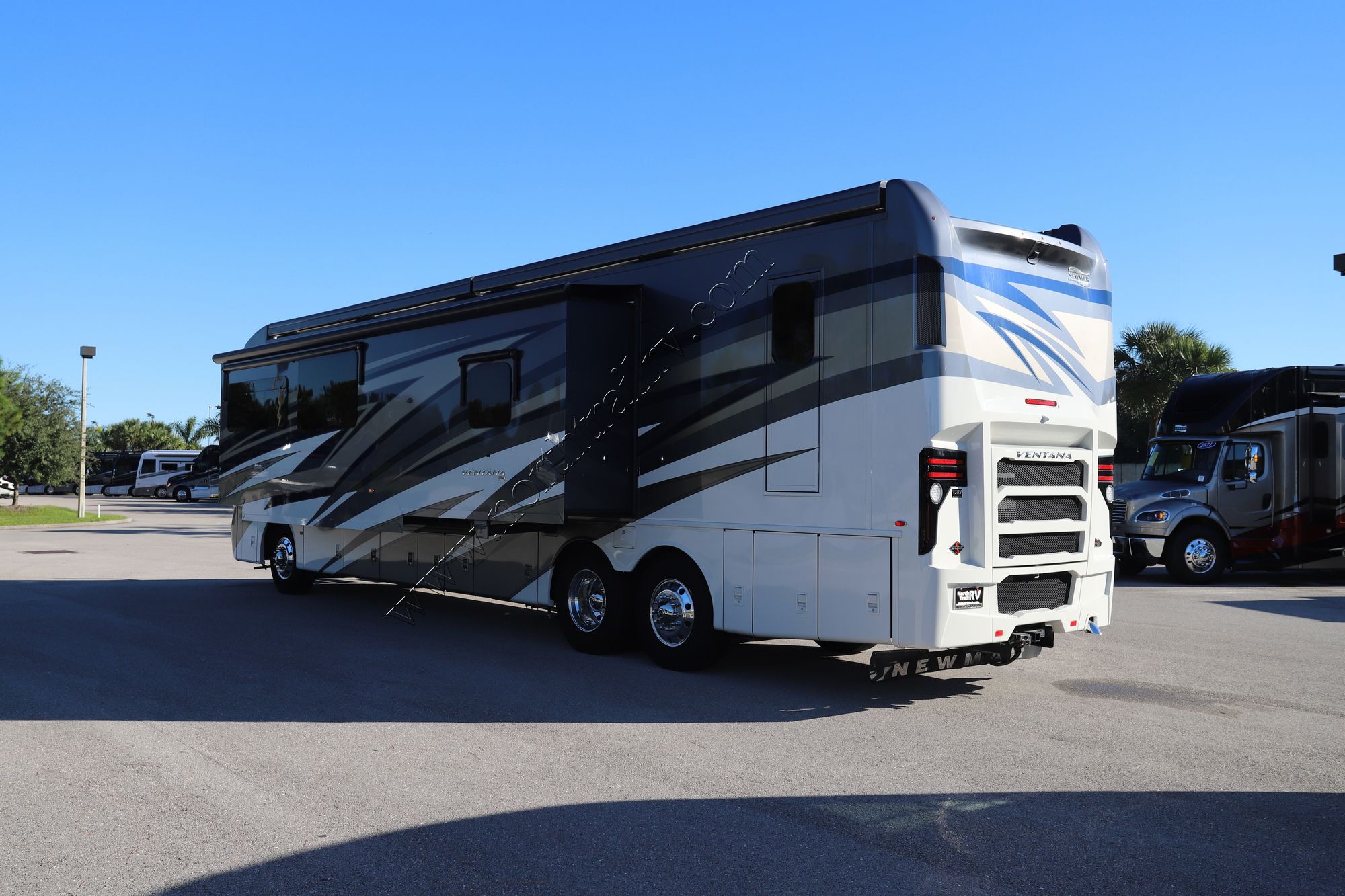 Used 2021 Newmar Ventana 4369 Class A  For Sale