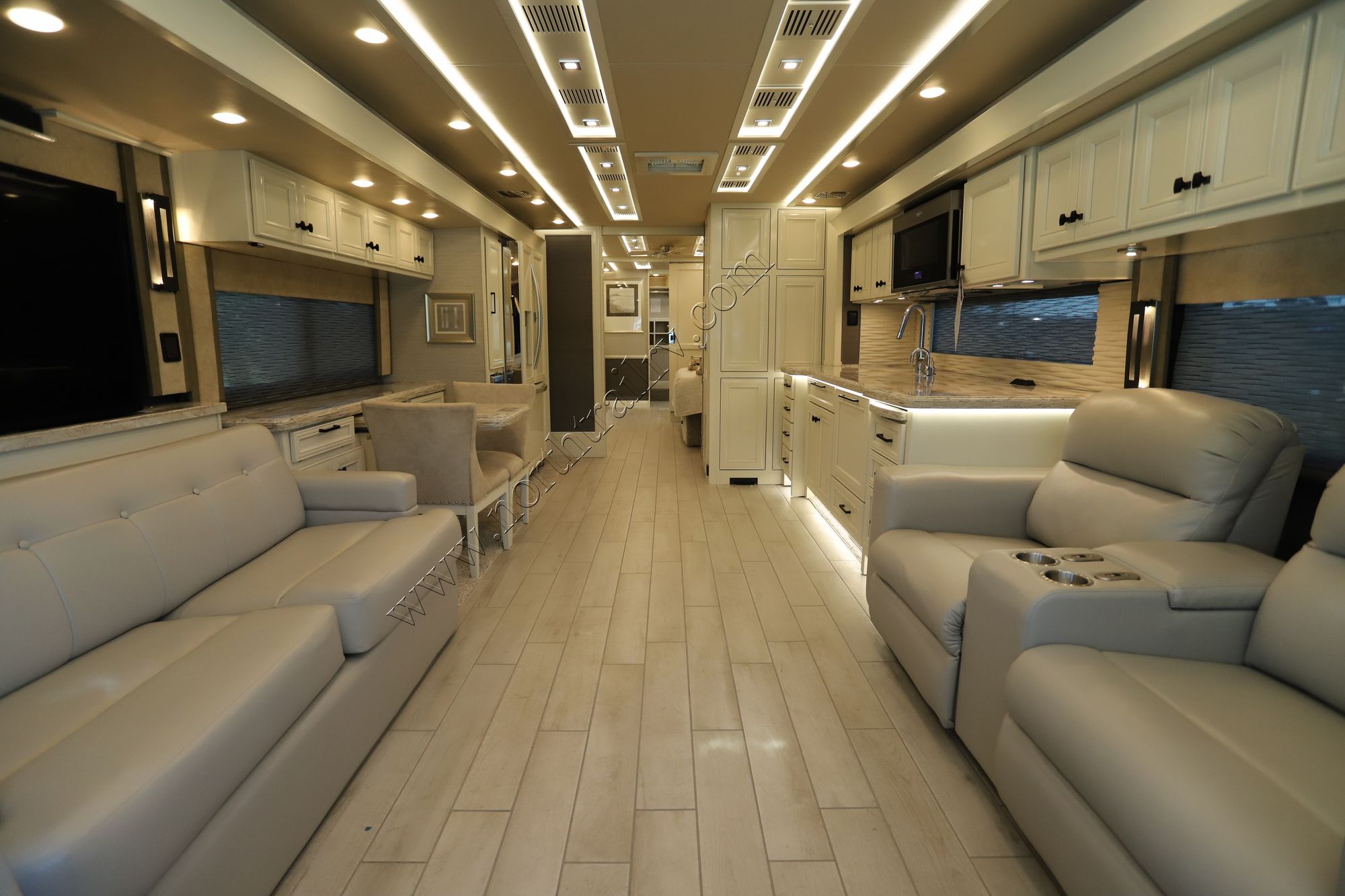 New 2022 Tiffin Motor Homes Allegro Bus 45OPP Class A  For Sale