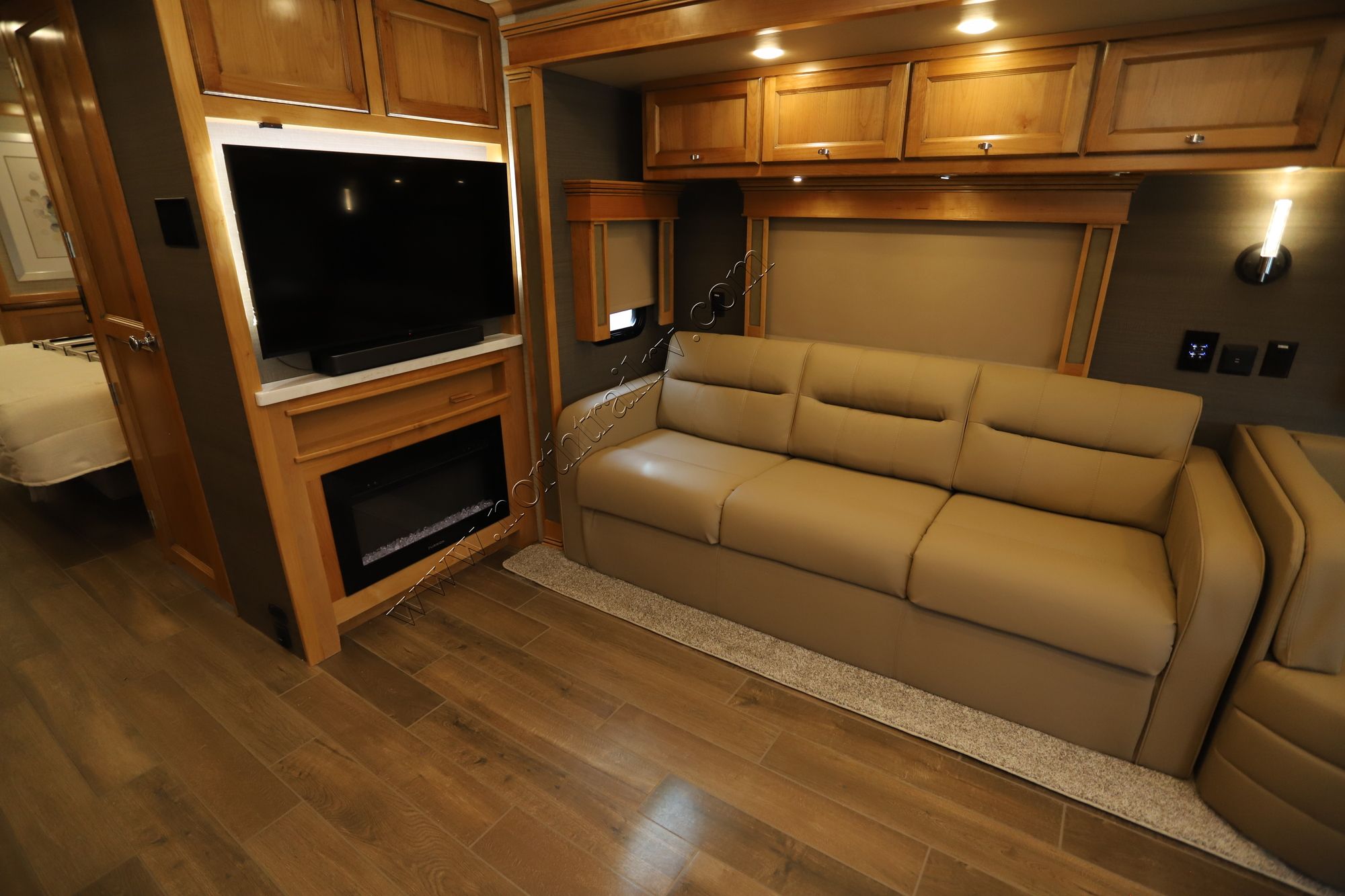 New 2022 Tiffin Motor Homes Allegro Red 38KA Class A  For Sale
