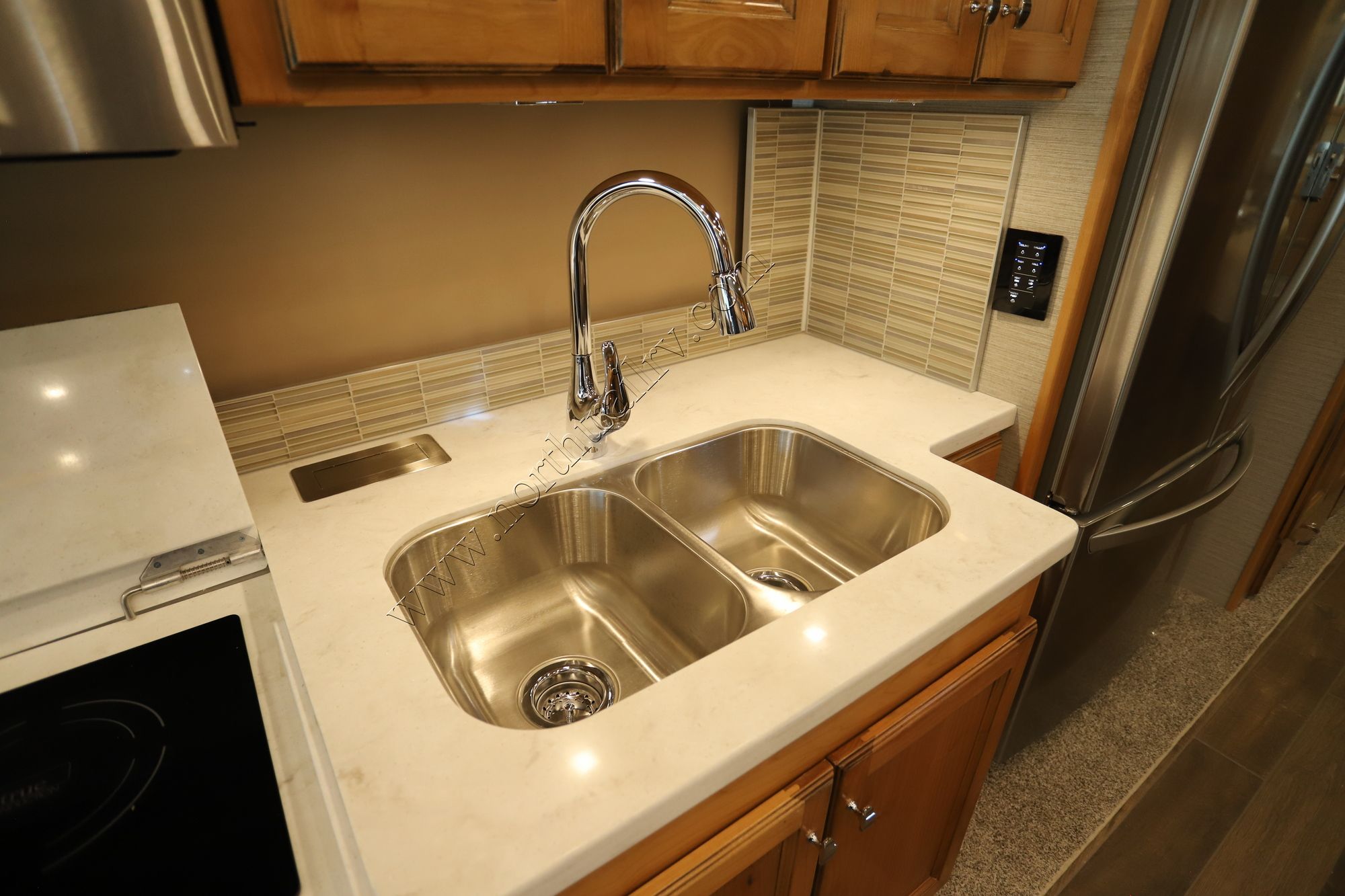 New 2022 Tiffin Motor Homes Allegro Red 38KA Class A  For Sale