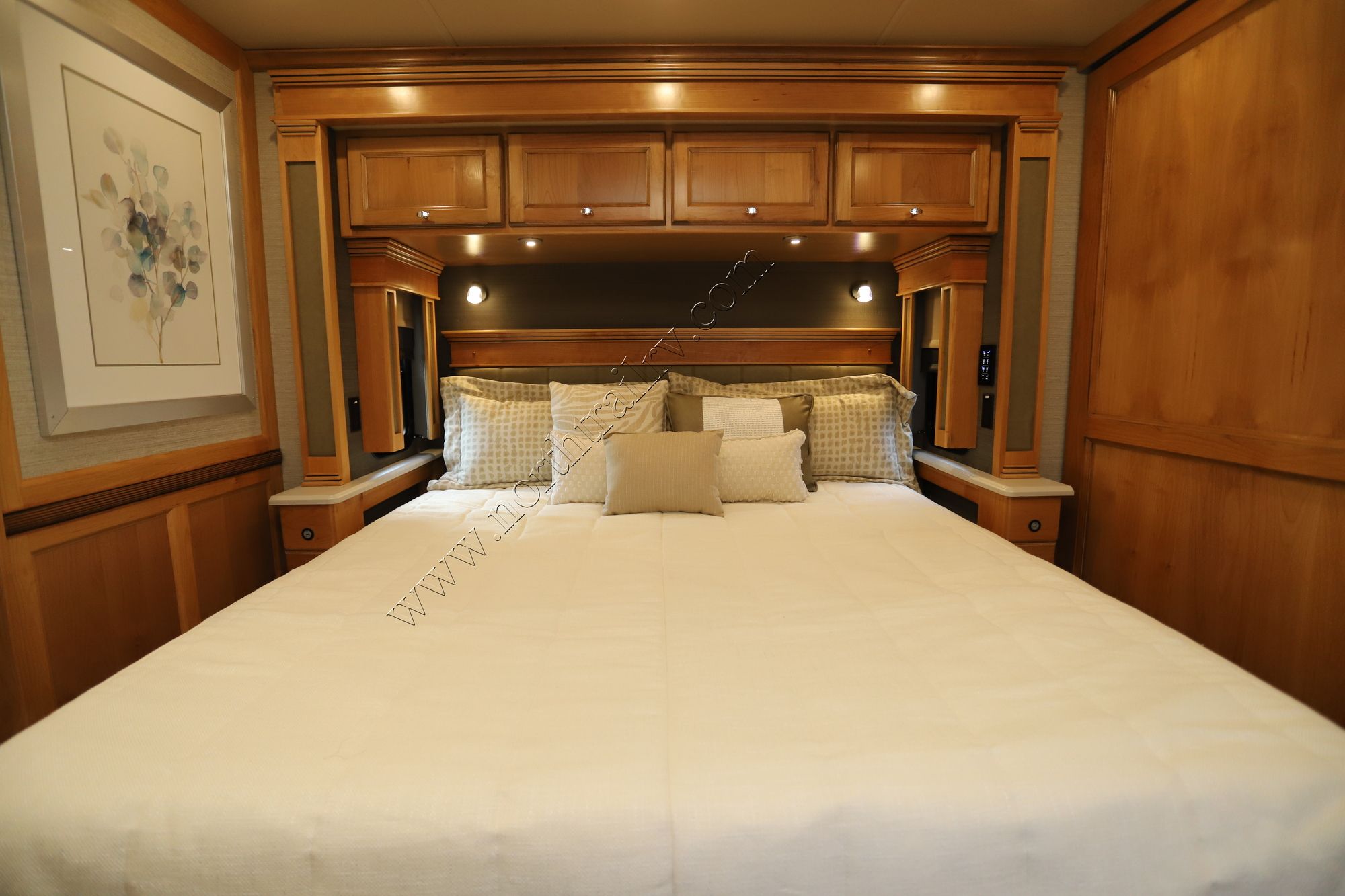 New 2022 Tiffin Motor Homes Allegro Red 38KA Class A  For Sale