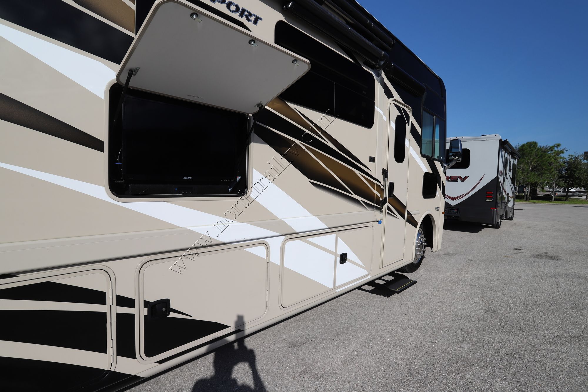 Used 2021 Thor Windsport 34R Class A  For Sale