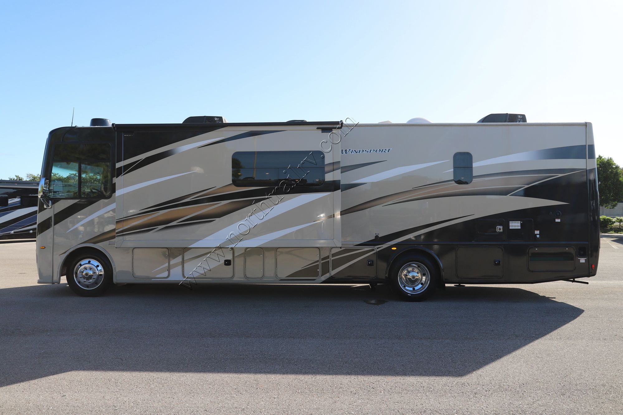 Used 2021 Thor Windsport 34R Class A  For Sale