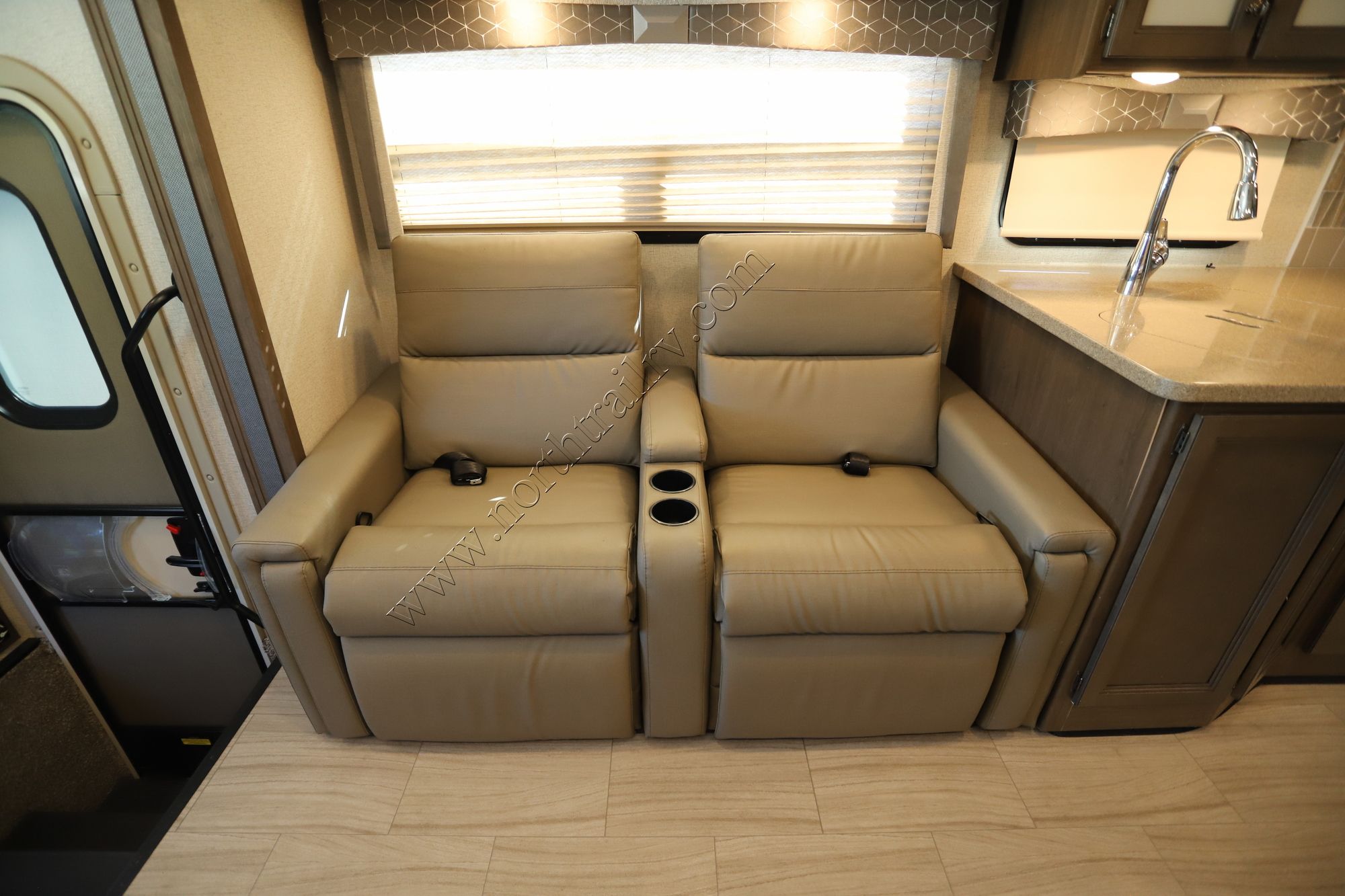 Used 2021 Thor Windsport 34R Class A  For Sale