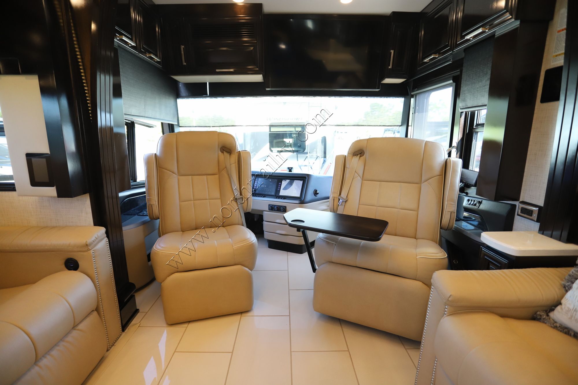 Used 2022 Newmar London Aire 4551 Class A  For Sale