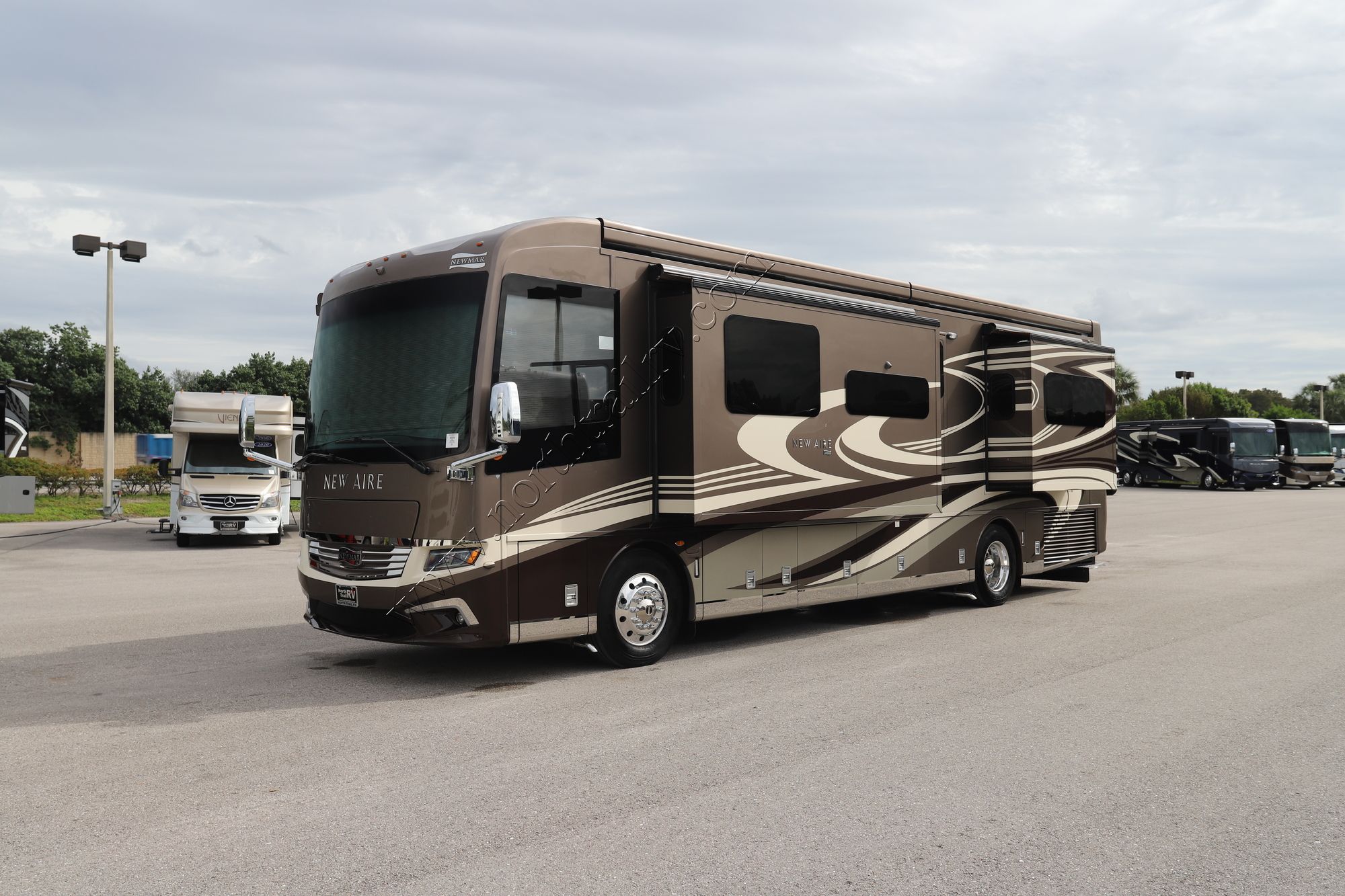 Used 2020 Newmar New Aire 3541 Class A  For Sale