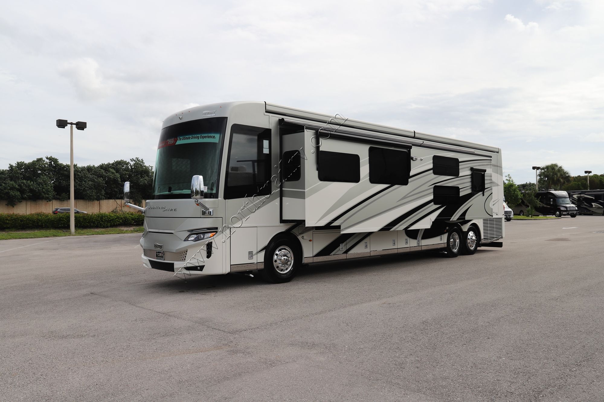 New 2022 Newmar Mountain Aire 4535 Class A  For Sale