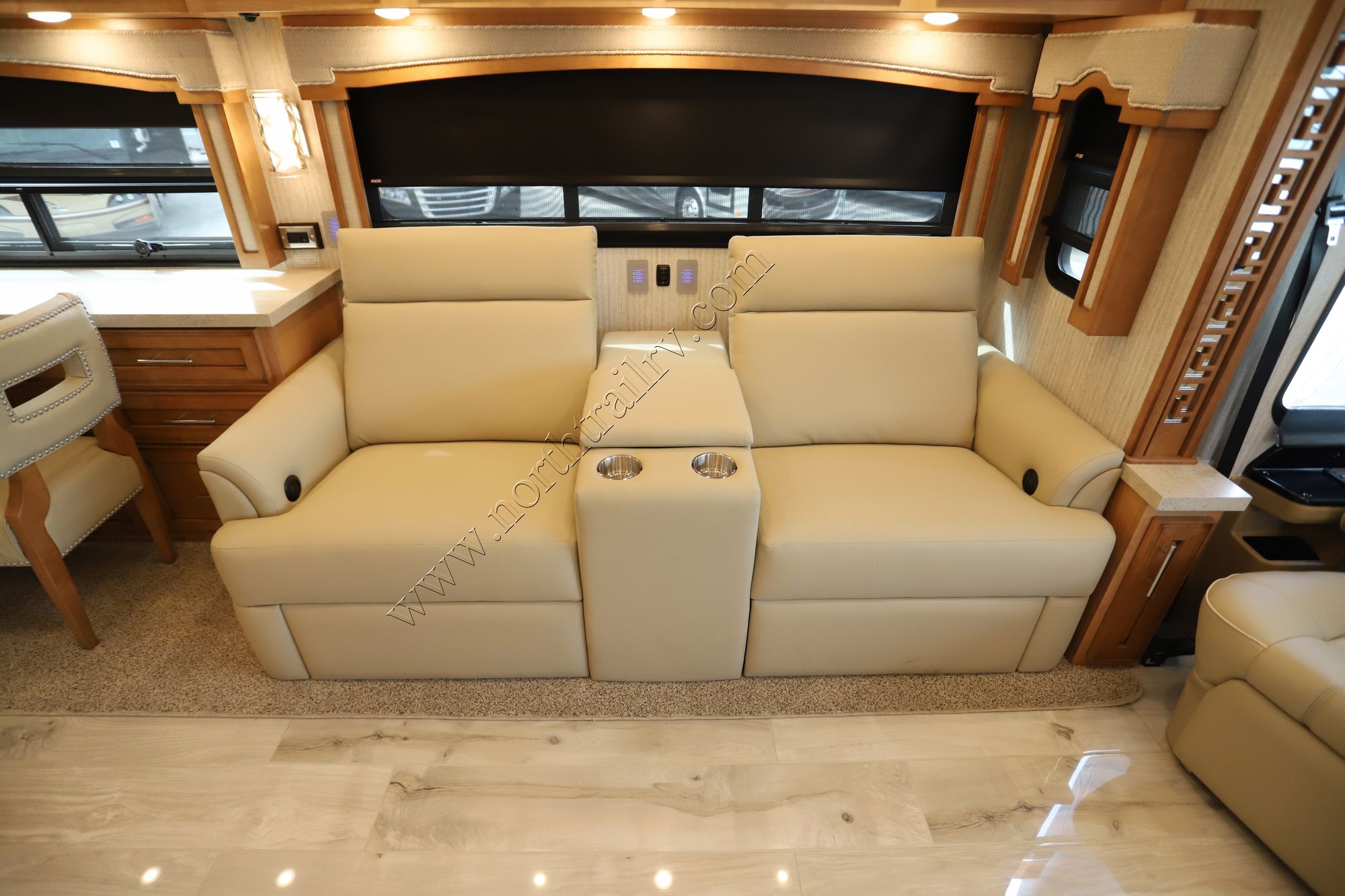 New 2022 Newmar Ventana 4369 Class A  For Sale