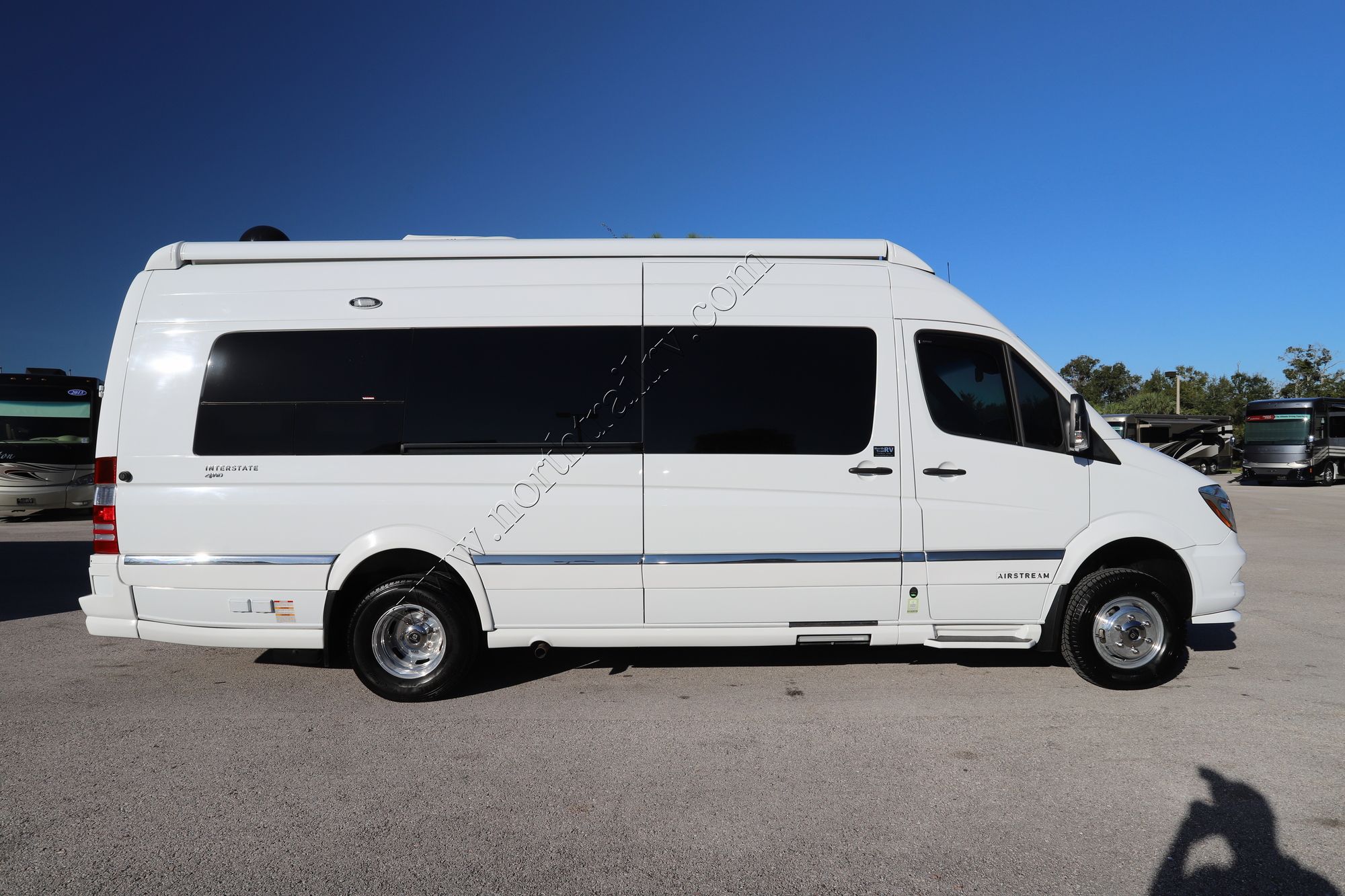 Used 2018 Airstream Interstate LOUNGE EXT 4X4 Class B  For Sale