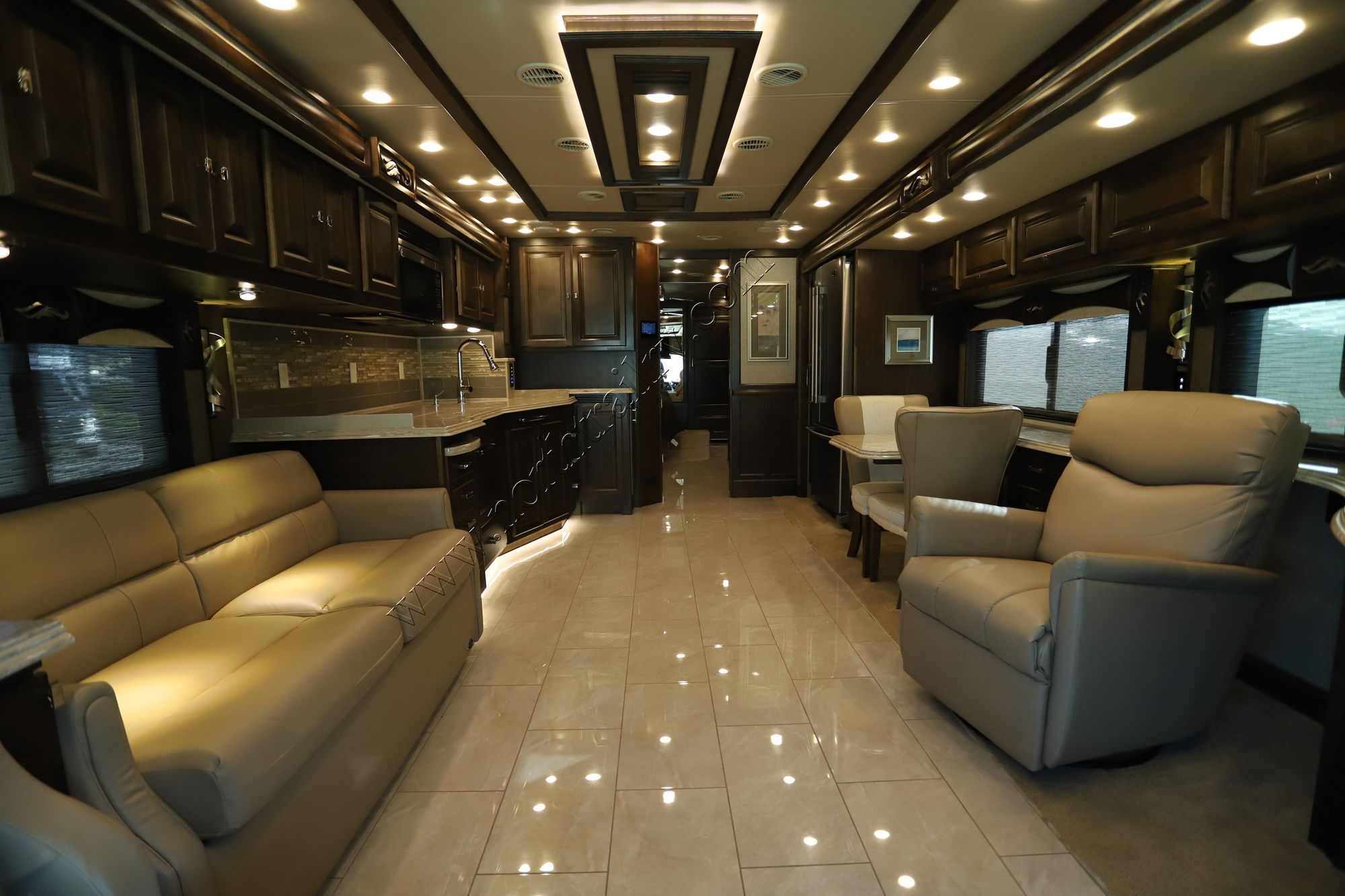 Used 2018 Tiffin Motor Homes Phaeton 40QKH Class A  For Sale