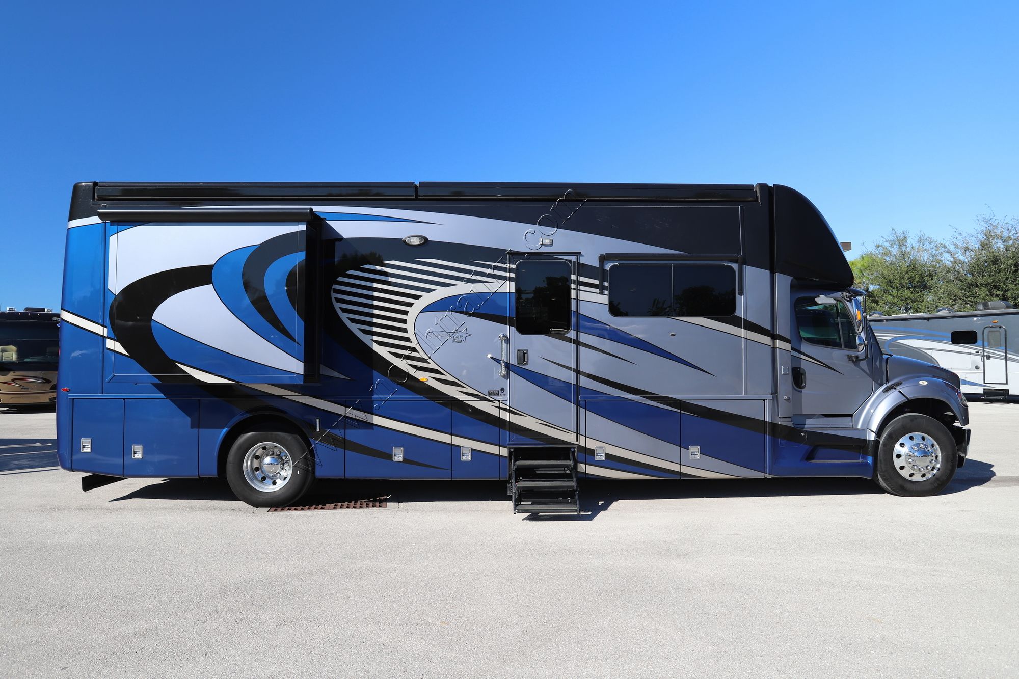 Used 2020 Newmar Super Star 3746 Super C  For Sale