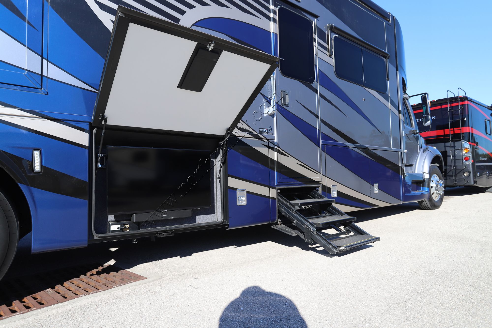 Used 2020 Newmar Super Star 3746 Super C  For Sale