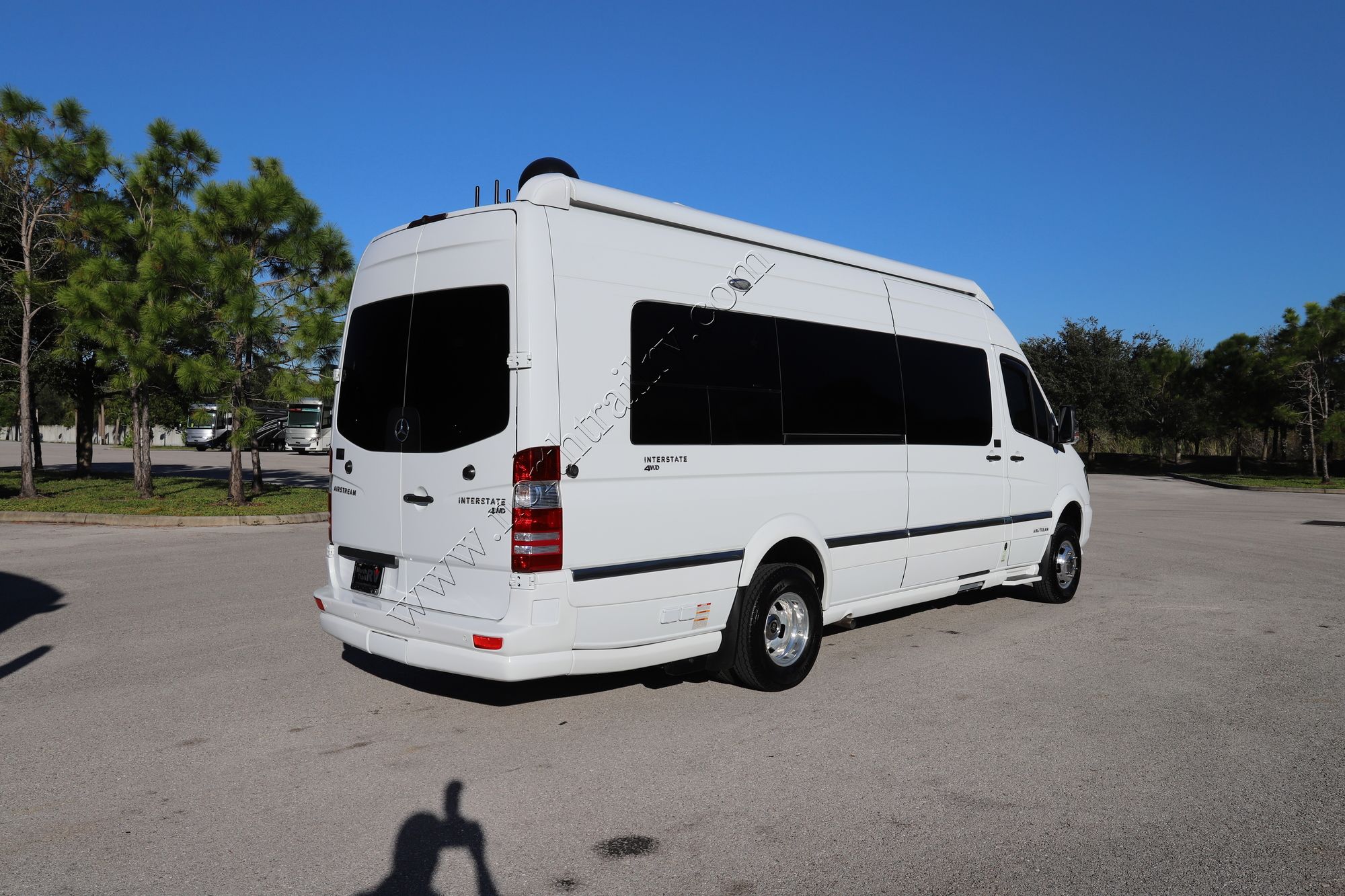 Used 2018 Airstream Interstate LOUNGE EXT 4X4 Class B  For Sale