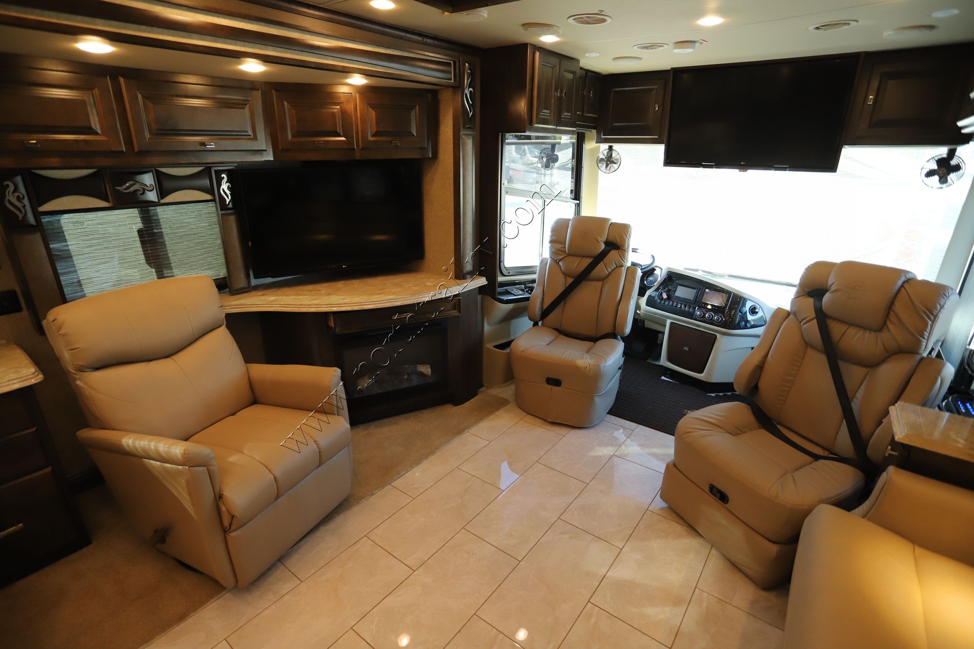 Used 2018 Tiffin Motor Homes Phaeton 40QKH Class A  For Sale