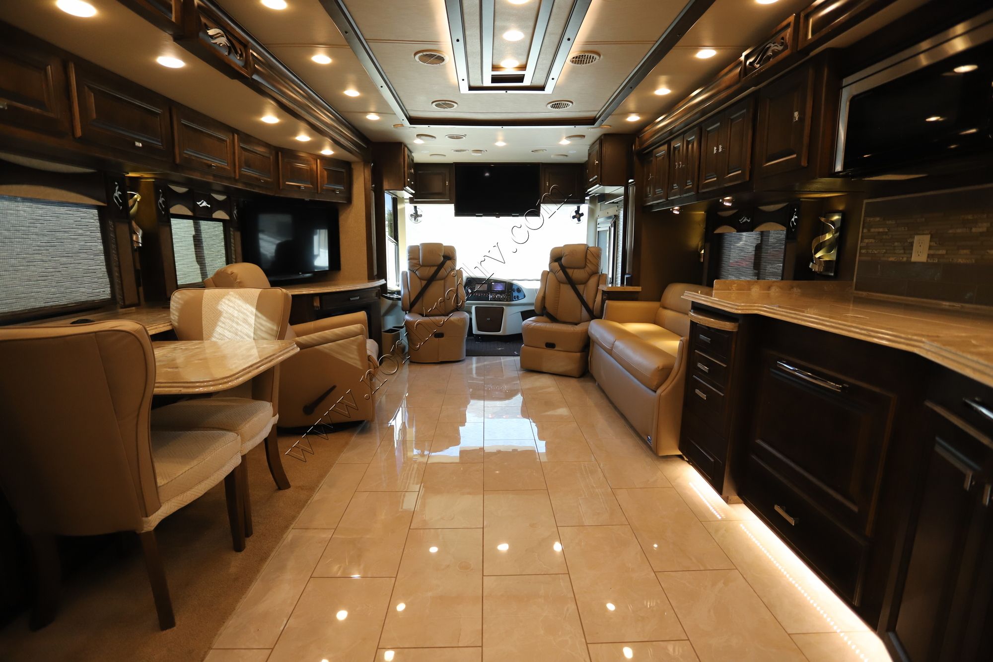 Used 2018 Tiffin Motor Homes Phaeton 40QKH Class A  For Sale