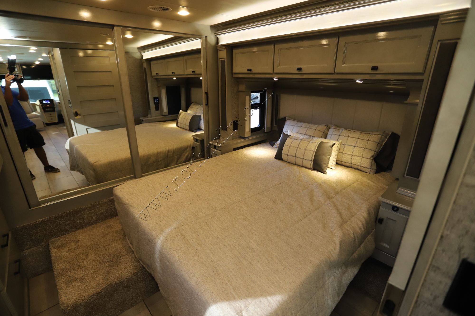 Used 2021 Tiffin Motor Homes Breeze 31BR Class A  For Sale