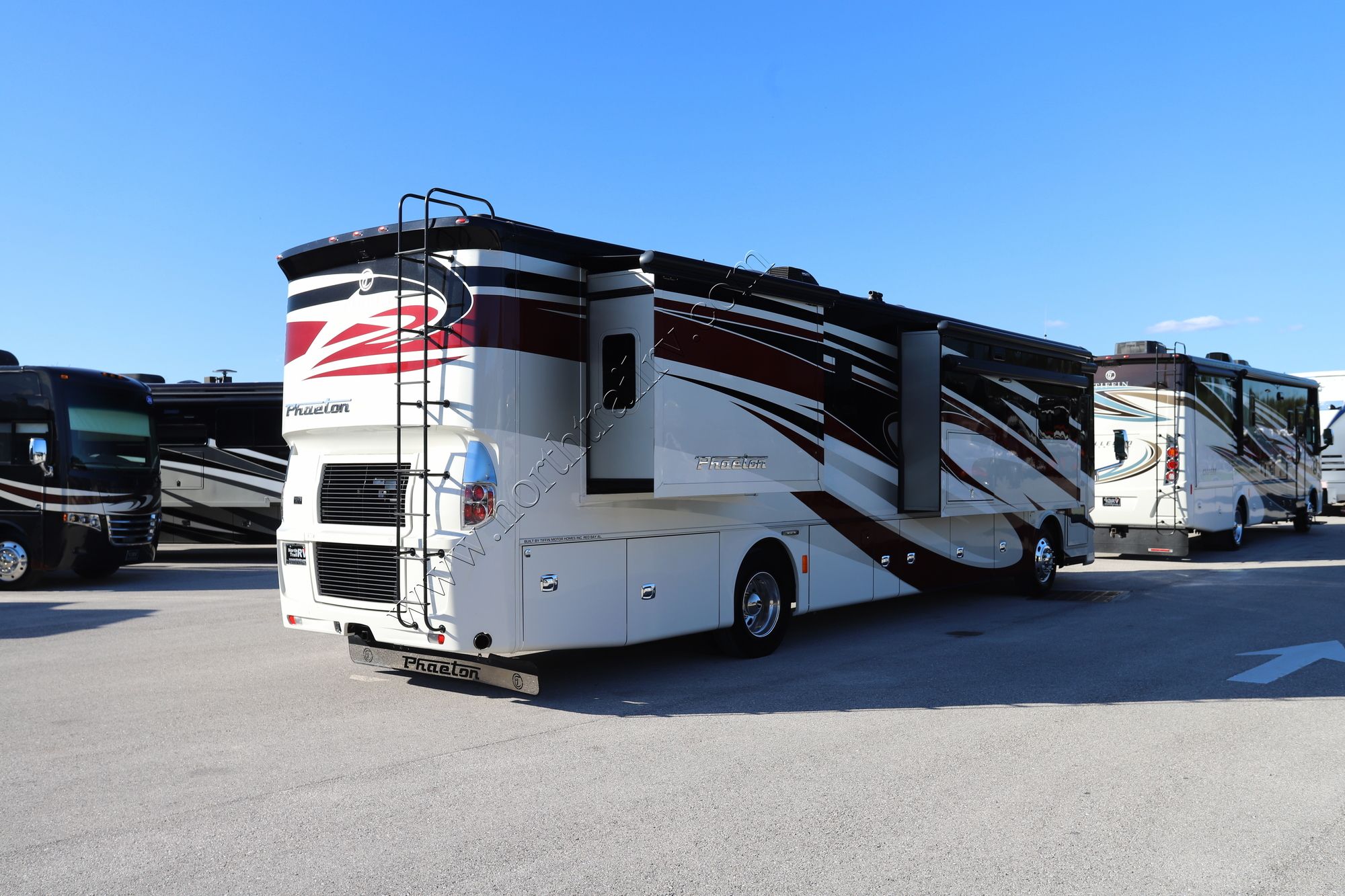 Used 2018 Tiffin Motor Homes Phaeton 40QKH Class A  For Sale