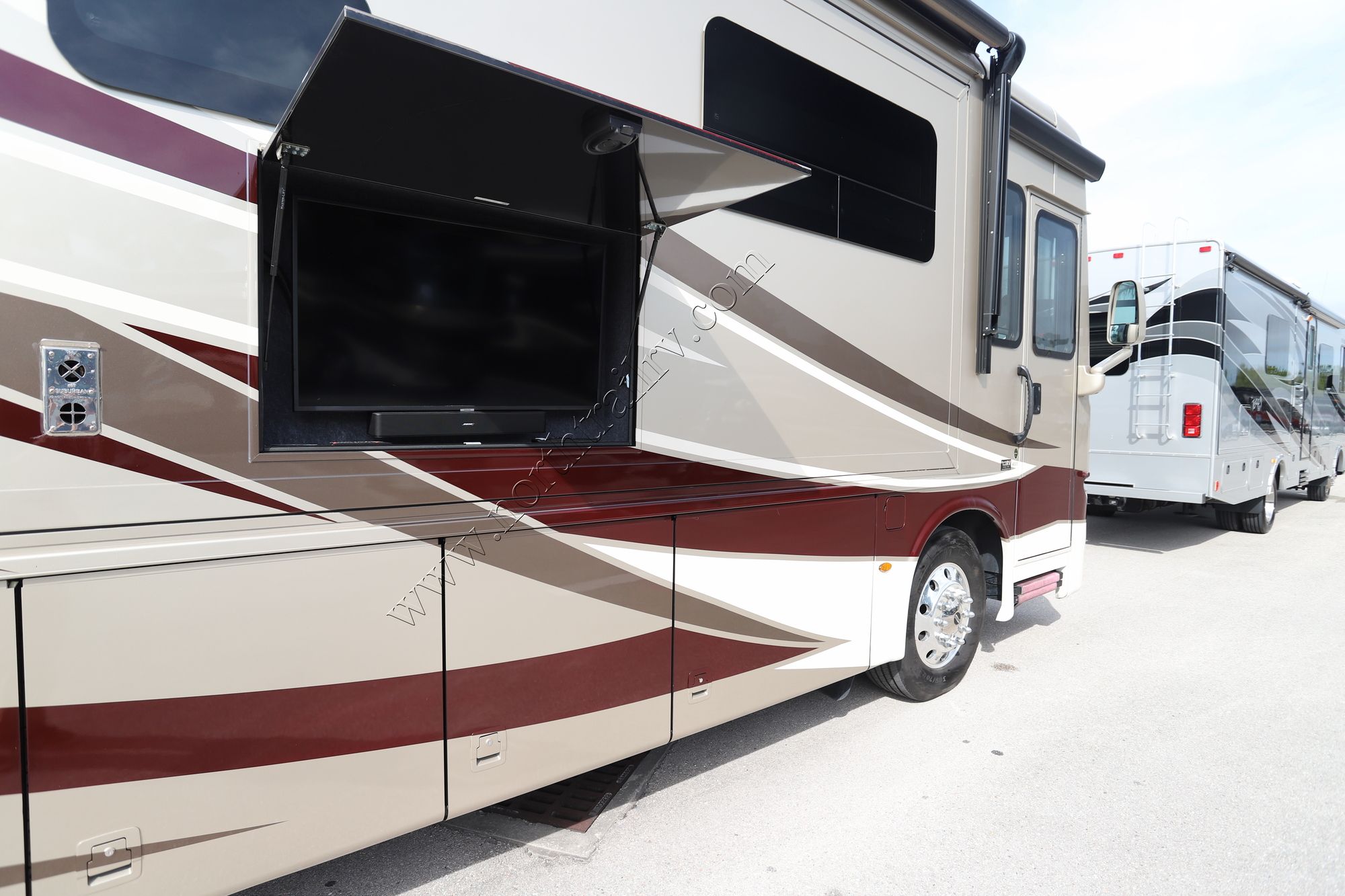 Used 2021 Newmar Kountry Star 4037 Class A  For Sale