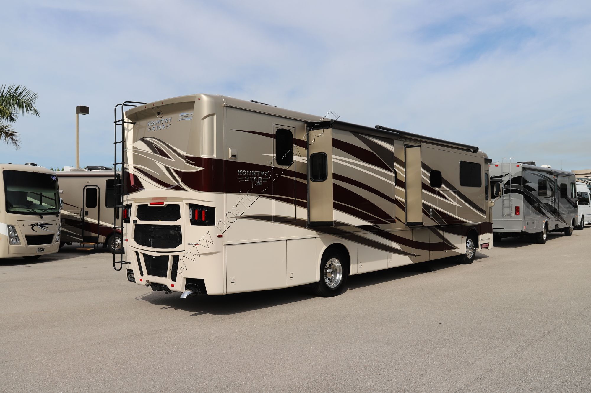 Used 2021 Newmar Kountry Star 4037 Class A  For Sale