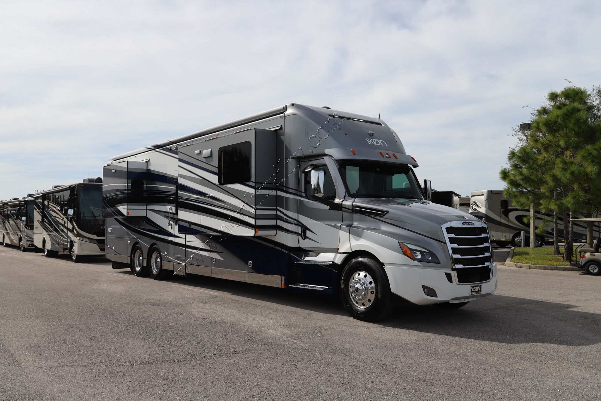 Used 2021 Renegade Rv Ikon i4534RX Super C  For Sale