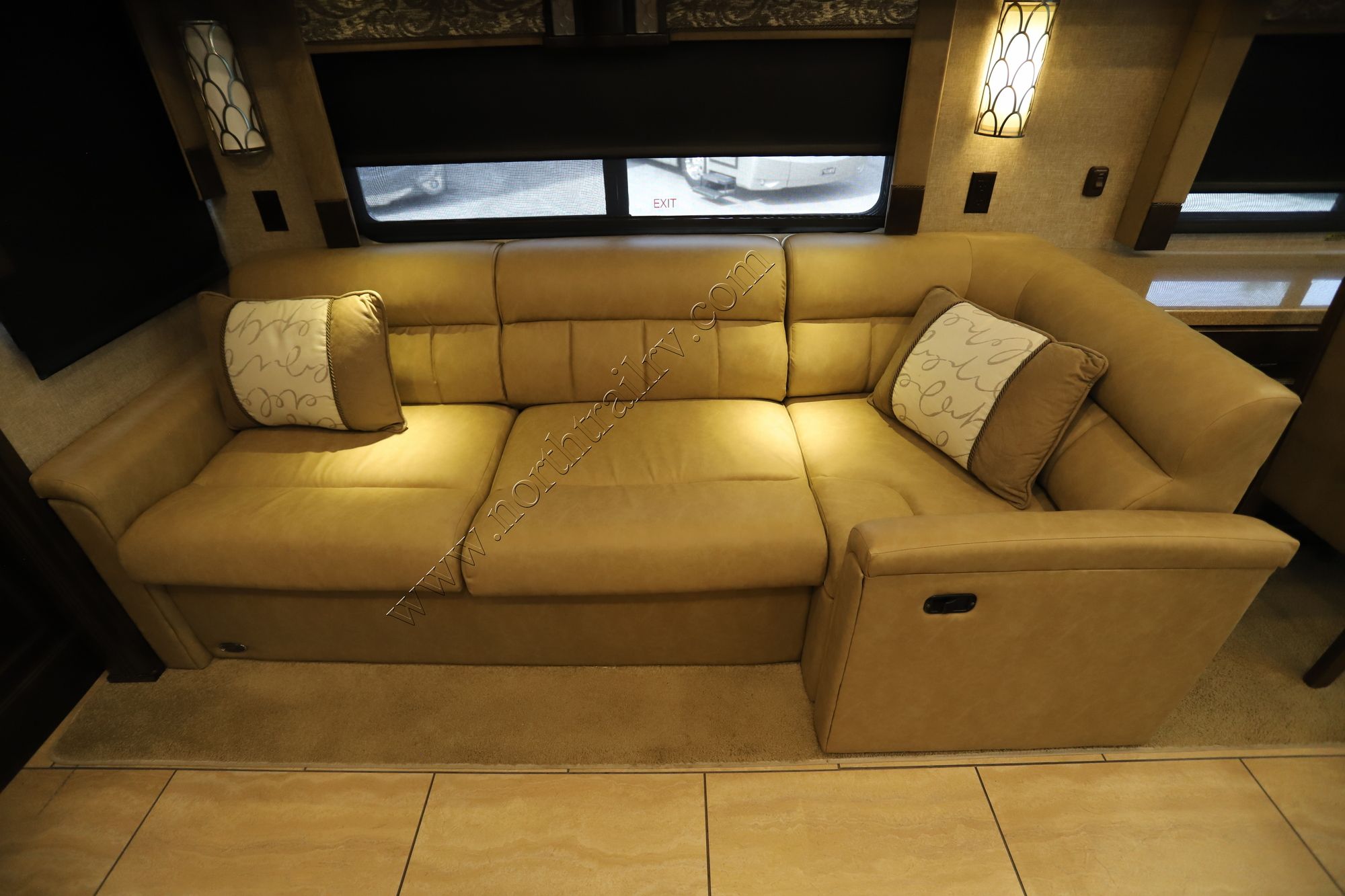 Used 2017 Tiffin Motor Homes Allegro 32SA Class A  For Sale