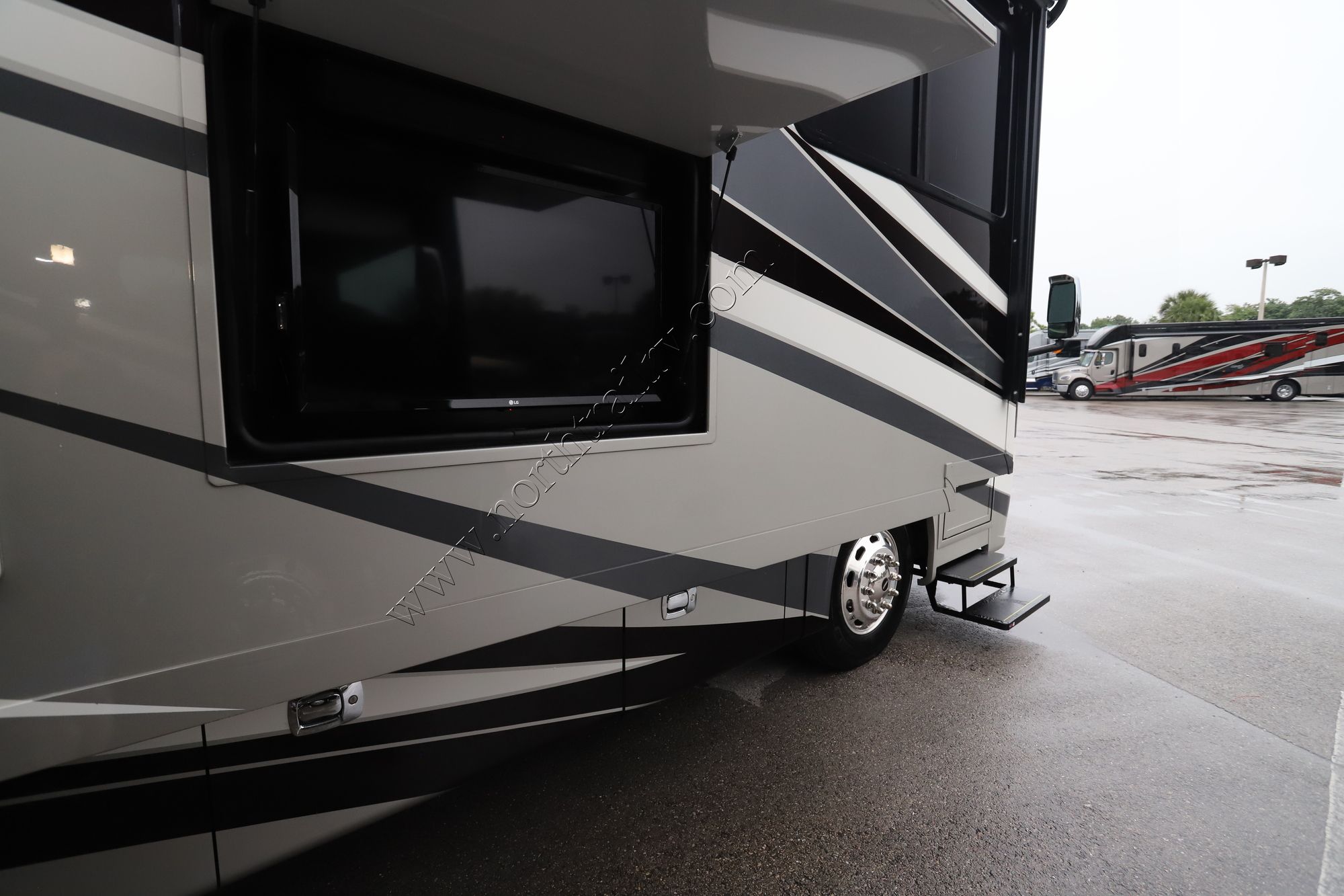 Used 2020 Tiffin Motor Homes Allegro Red 37BA Class A  For Sale