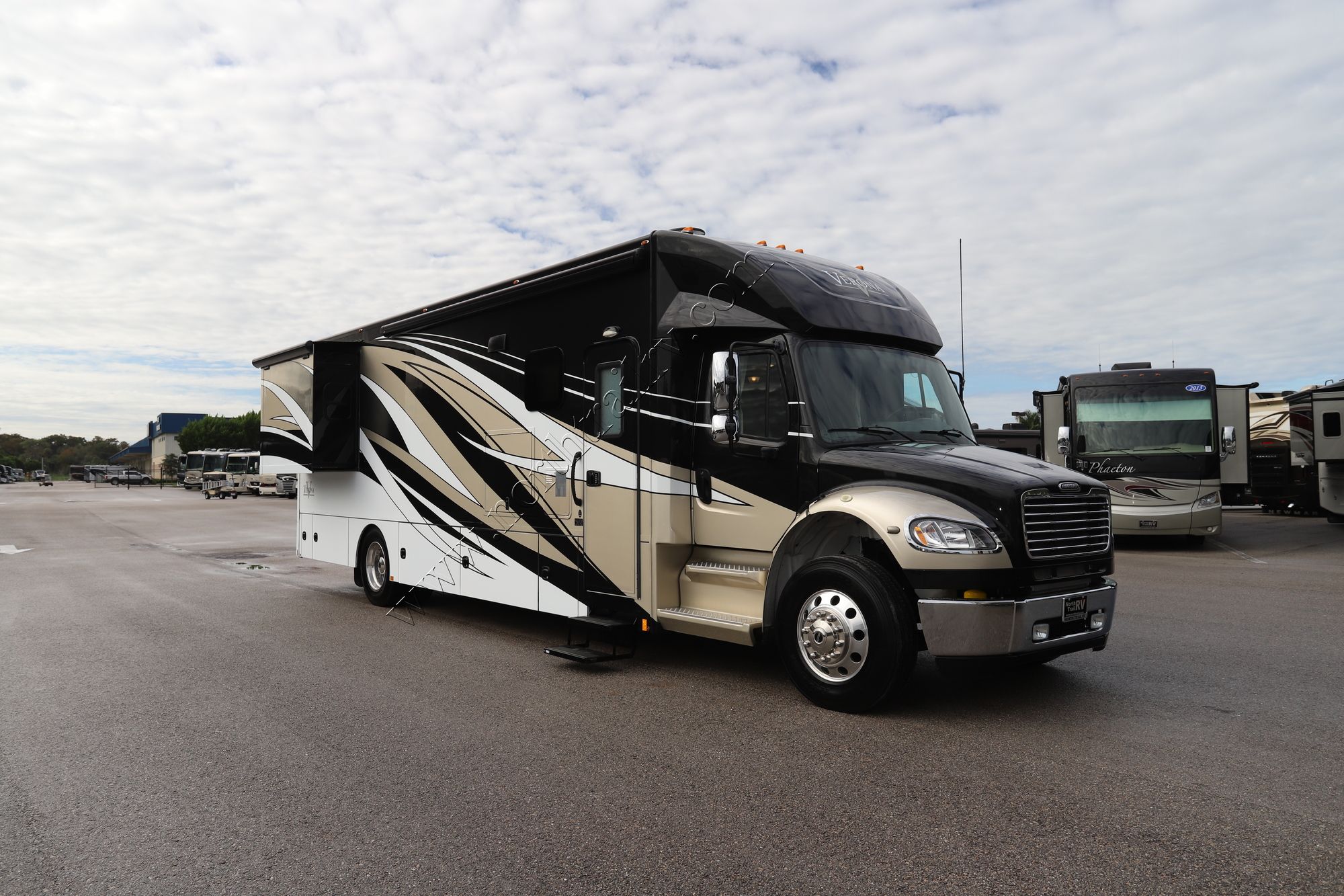 Used 2019 Renegade Rv Verona 36VSB Super C  For Sale