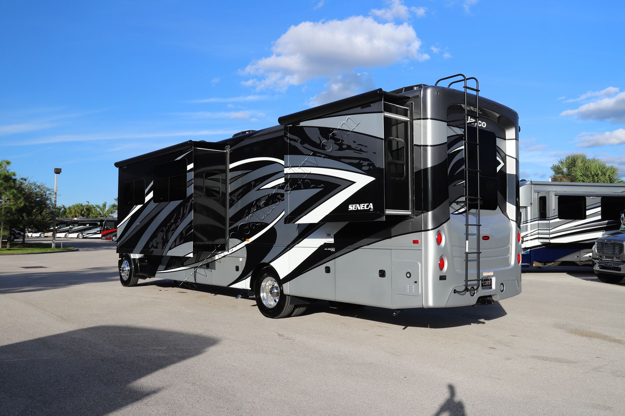 New 2022 Jayco Seneca 37M Super C  For Sale