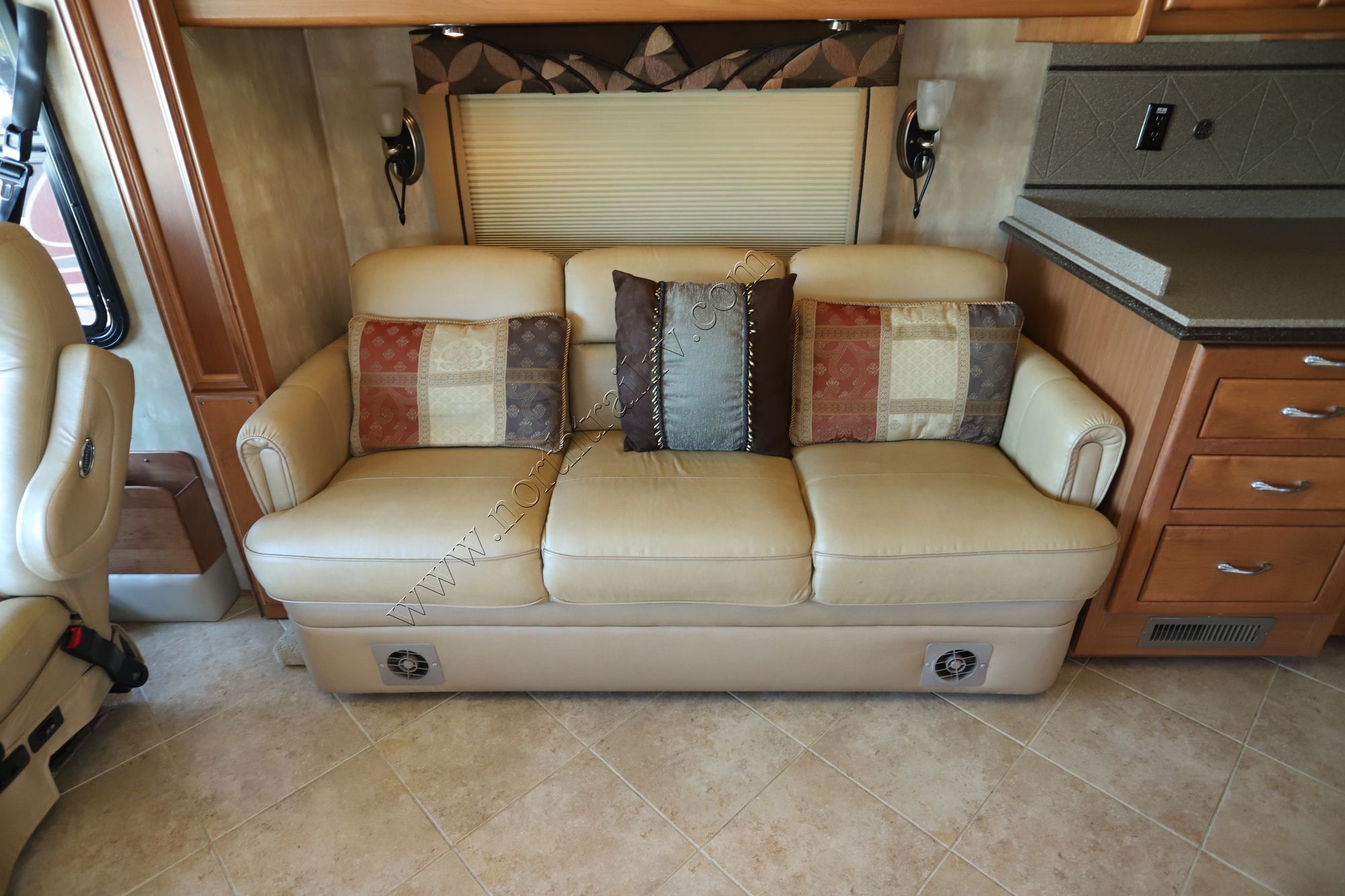 Used 2008 Tiffin Motor Homes Phaeton 40QSH Class A  For Sale