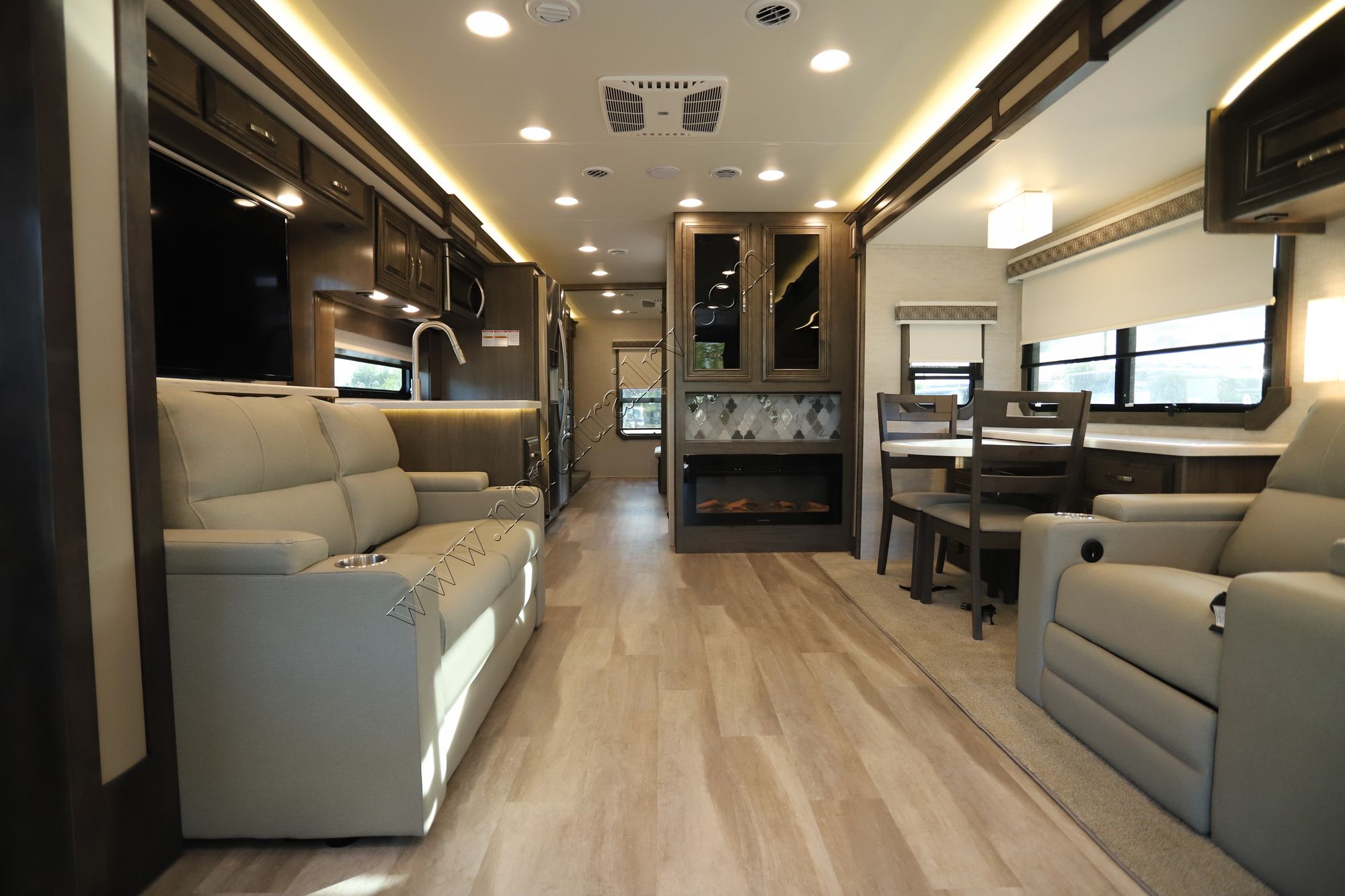 New 2022 Jayco Seneca 37M Super C  For Sale