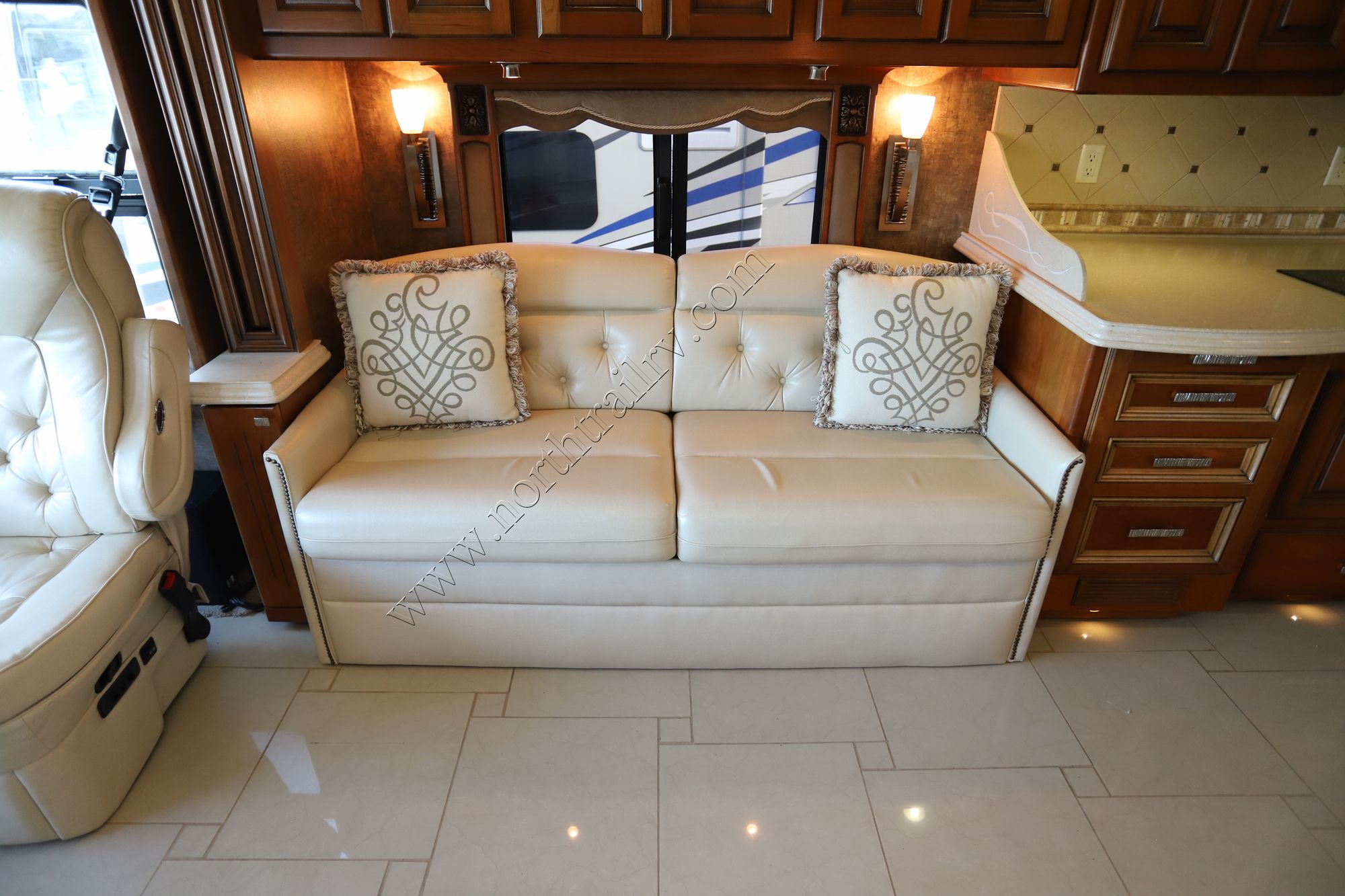 Used 2012 Tiffin Motor Homes Allegro Bus 43QGP Class A  For Sale