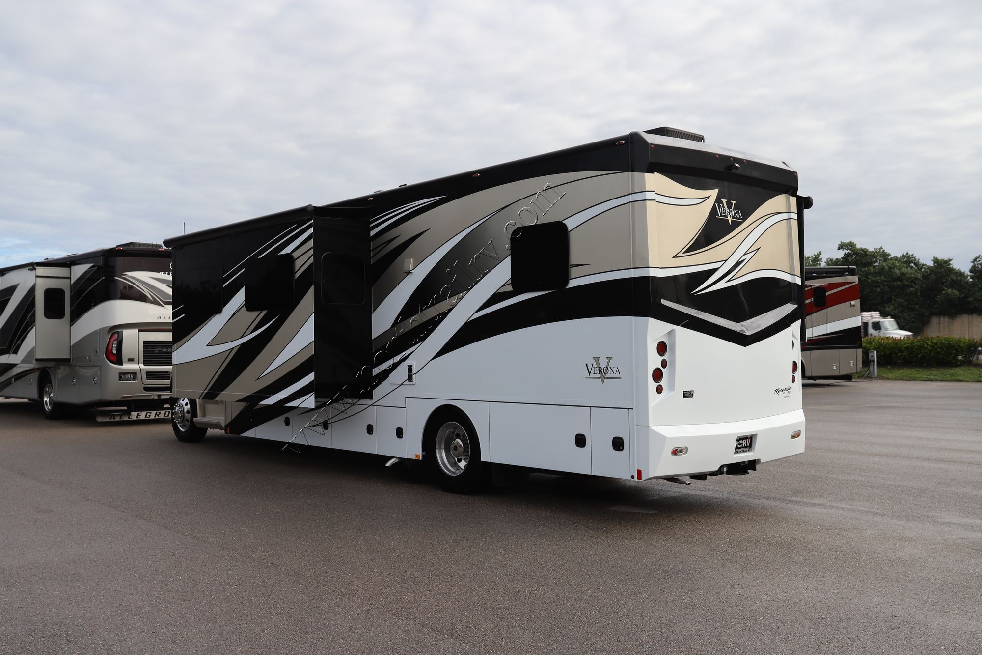 Used 2019 Renegade Rv Verona 36VSB Super C  For Sale