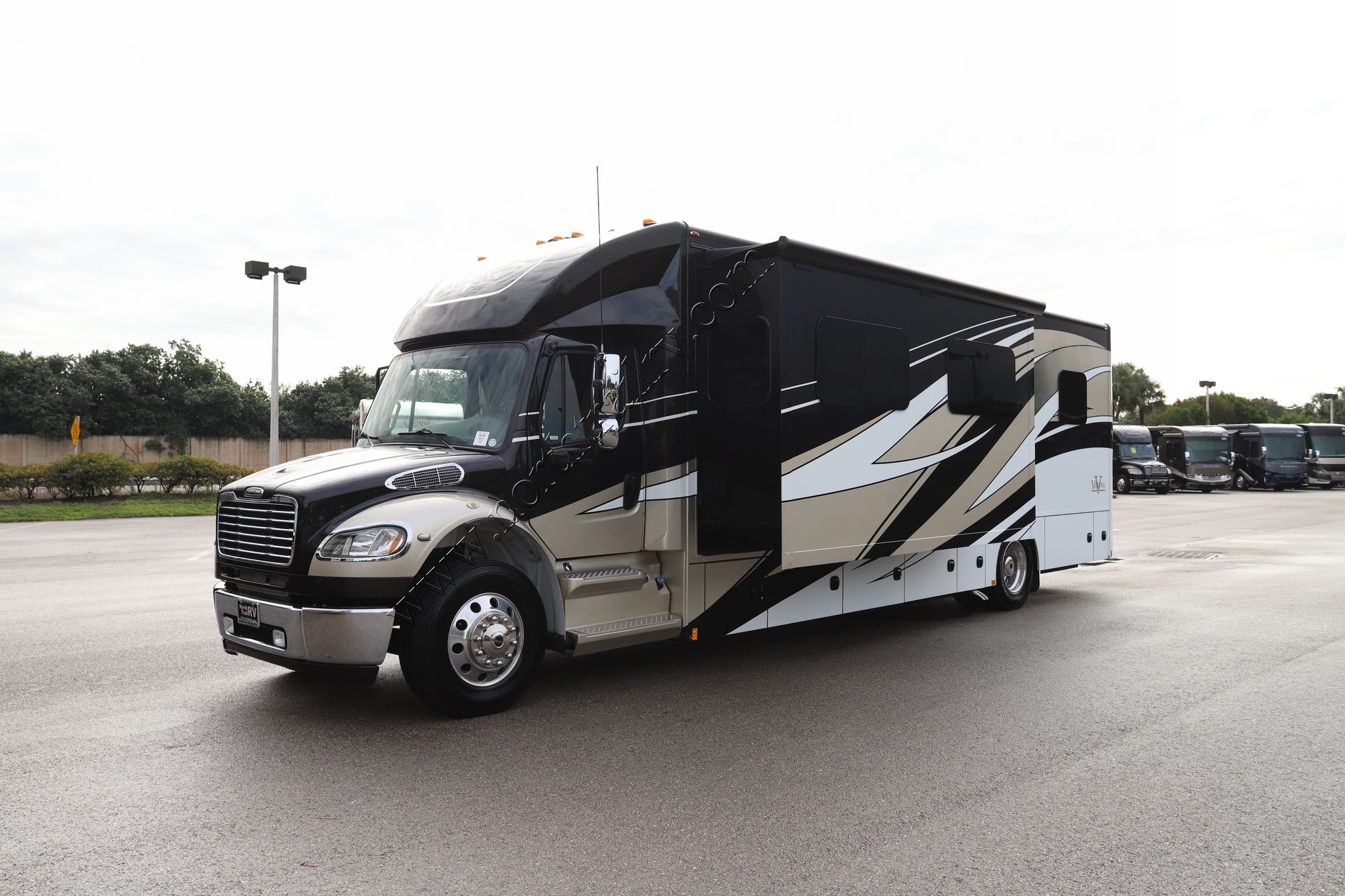 Used 2019 Renegade Rv Verona 36VSB Super C  For Sale