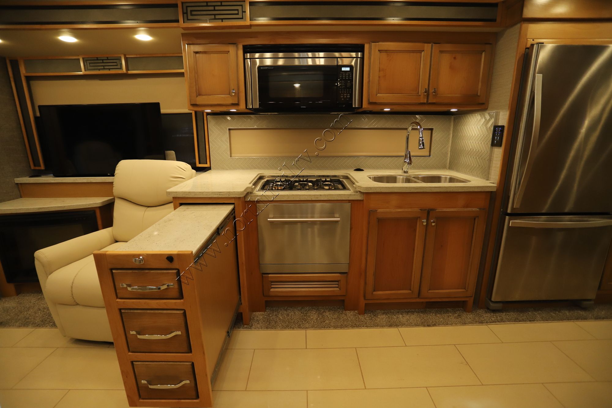 Used 2020 Tiffin Motor Homes Allegro Red 37BA Class A  For Sale