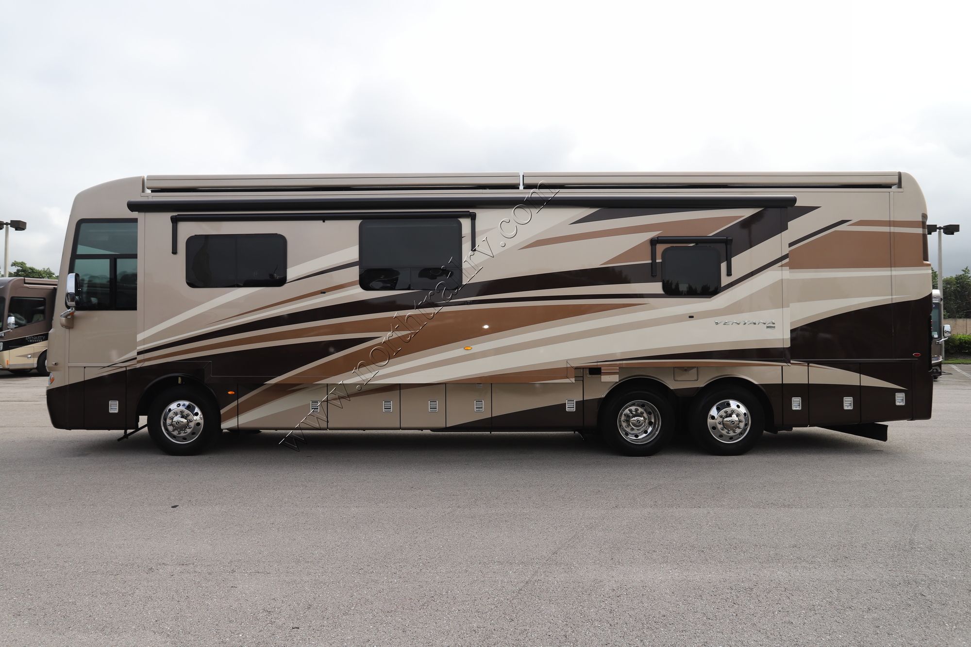 Used 2020 Newmar Ventana 4037 Class A  For Sale