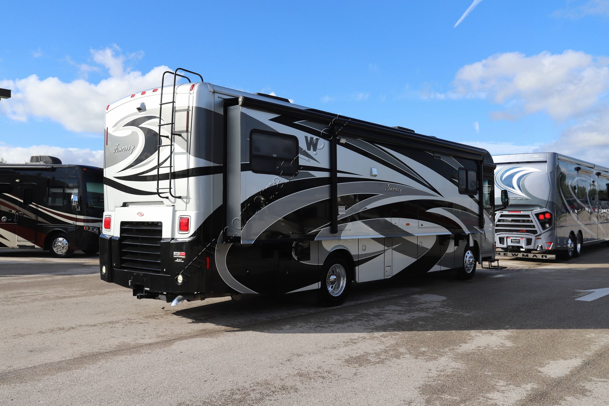 Used 2012 Winnebago Journey 36M Class A  For Sale