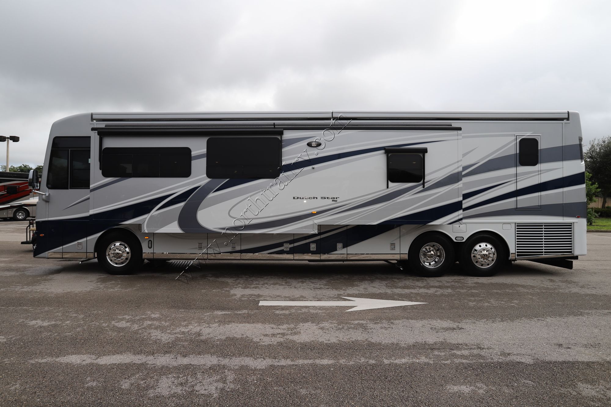 Used 2021 Newmar Dutch Star 4369 Class A  For Sale