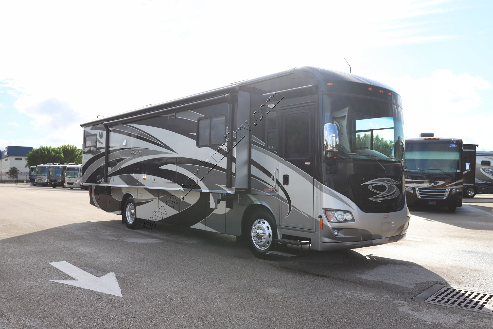 Used 2012 Winnebago Journey 36M Class A  For Sale