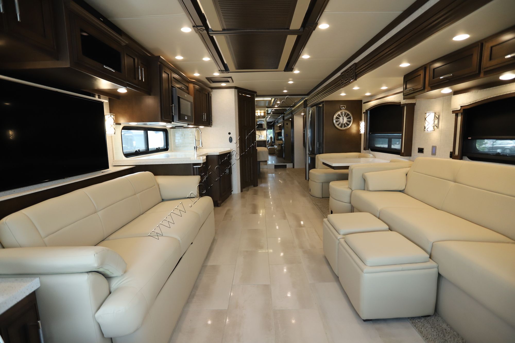 Used 2020 Newmar Ventana 4037 Class A  For Sale