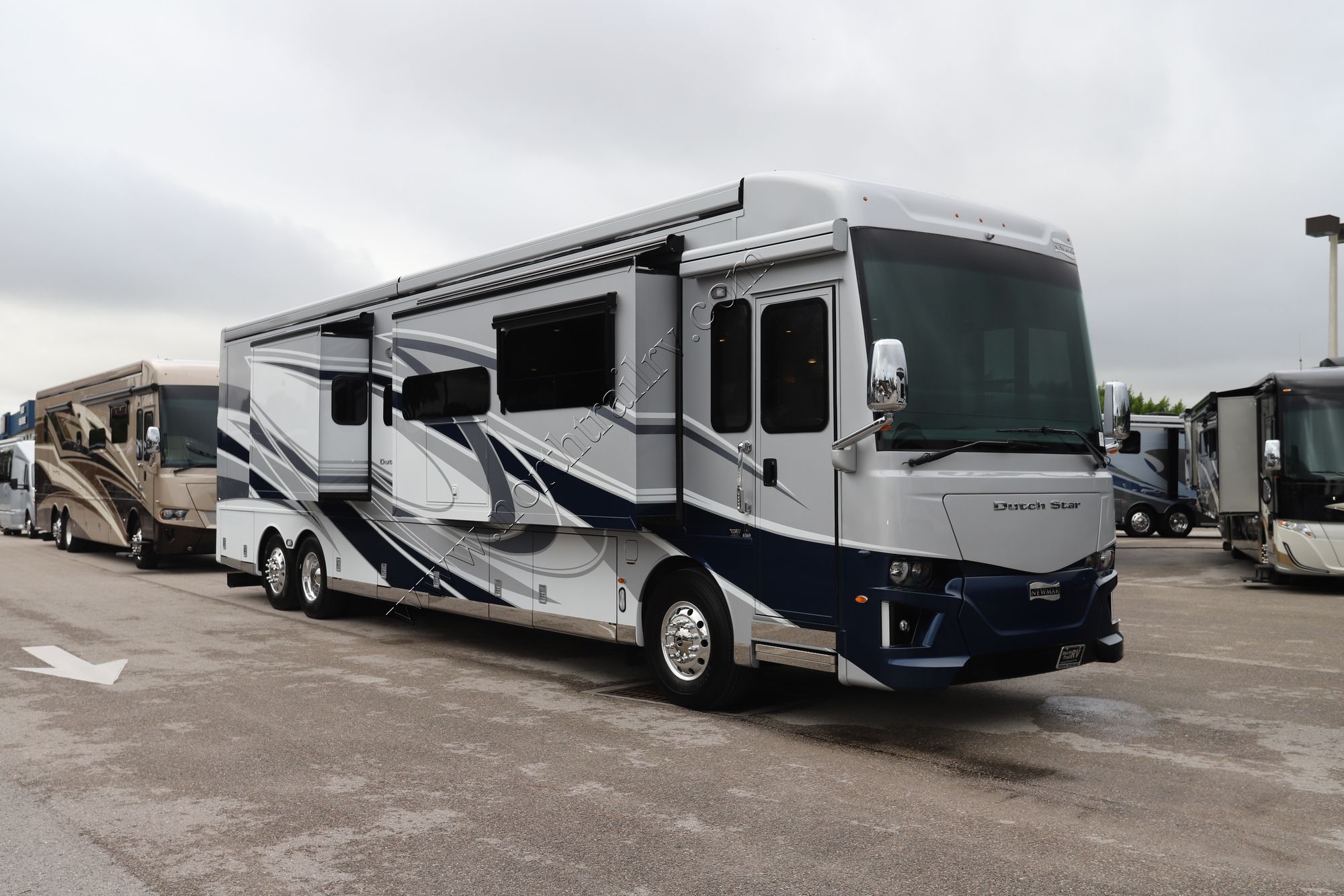 Used 2021 Newmar Dutch Star 4369 Class A  For Sale