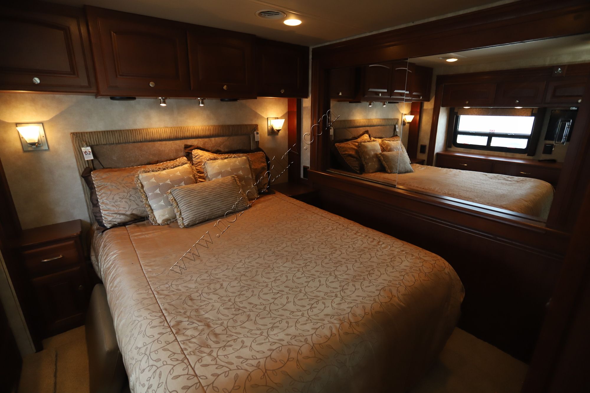 Used 2012 Winnebago Journey 36M Class A  For Sale