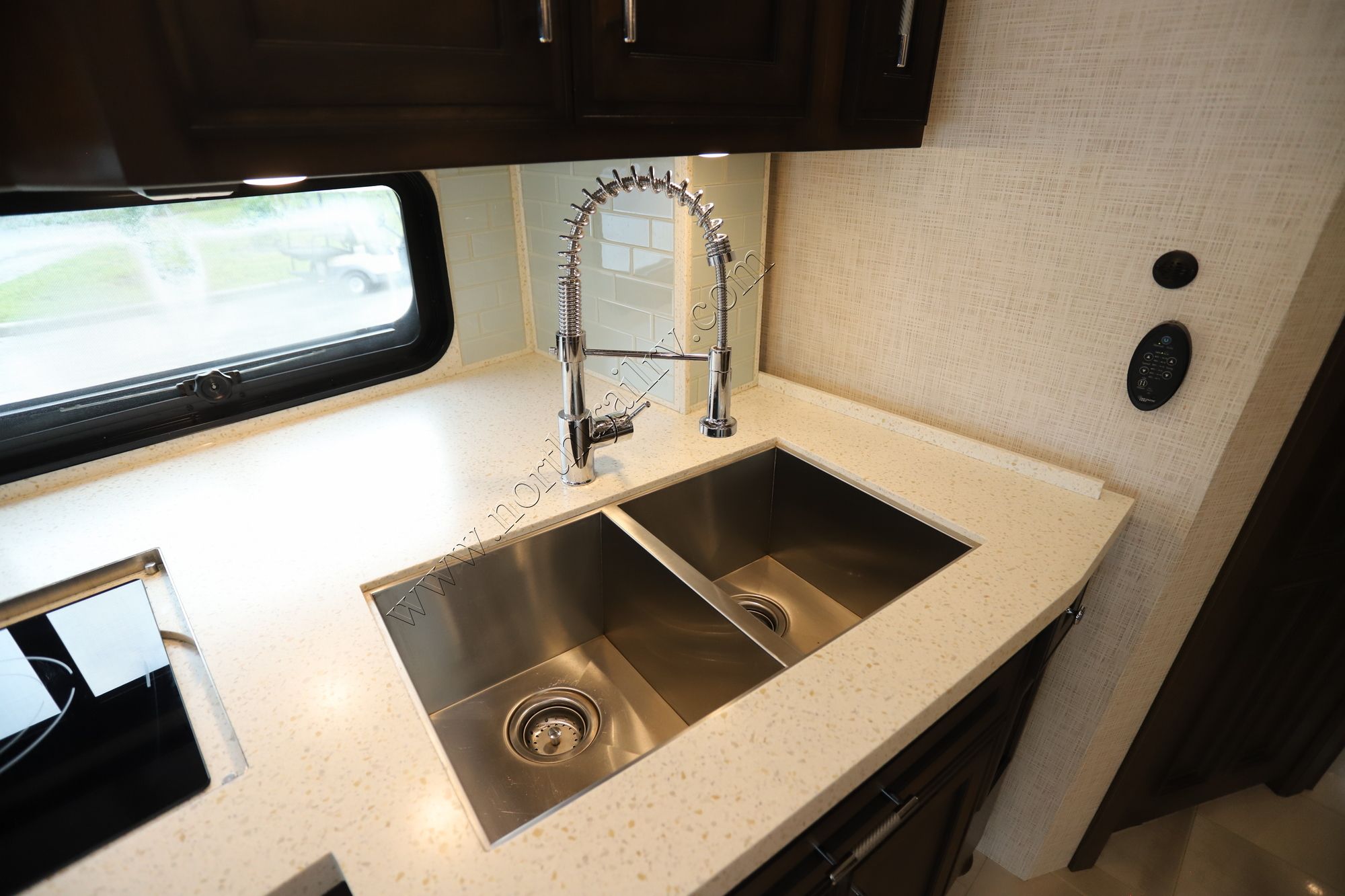 Used 2020 Newmar Ventana 4037 Class A  For Sale